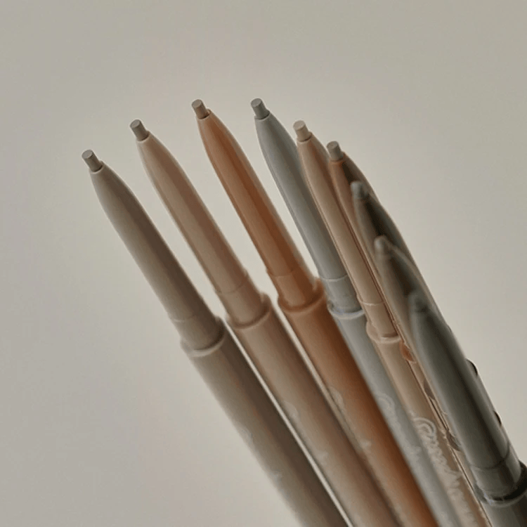 【現貨】【❤️‍🔥輕鬆勾畫完美持久眉妝～】Peripera  精細雙頭眉筆