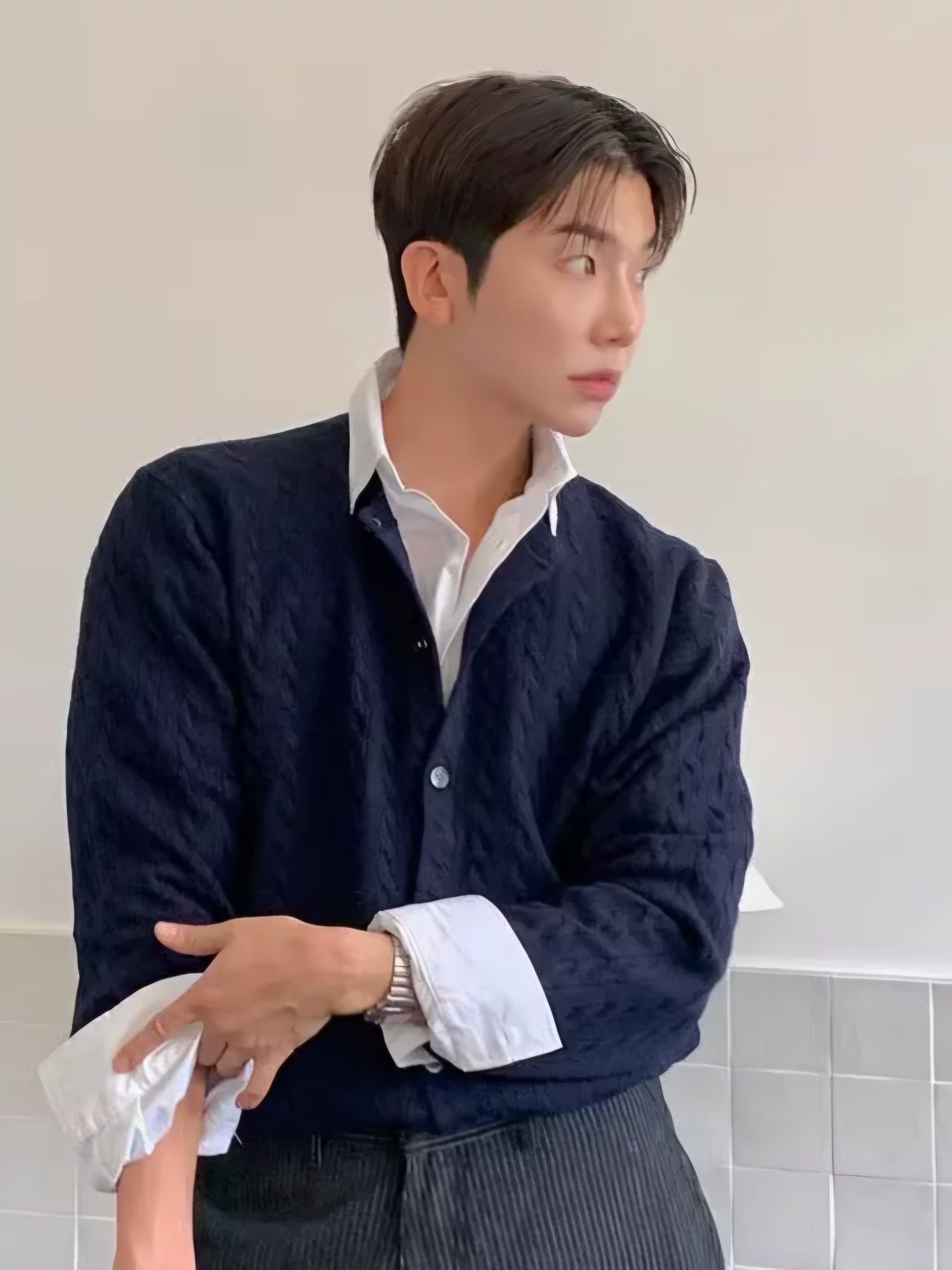 輕扭紋圓形開襟衫