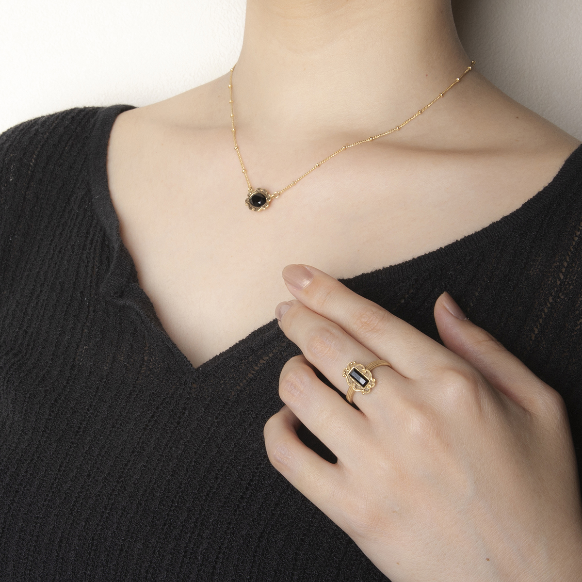 C譜號圖案頸鏈/戒指