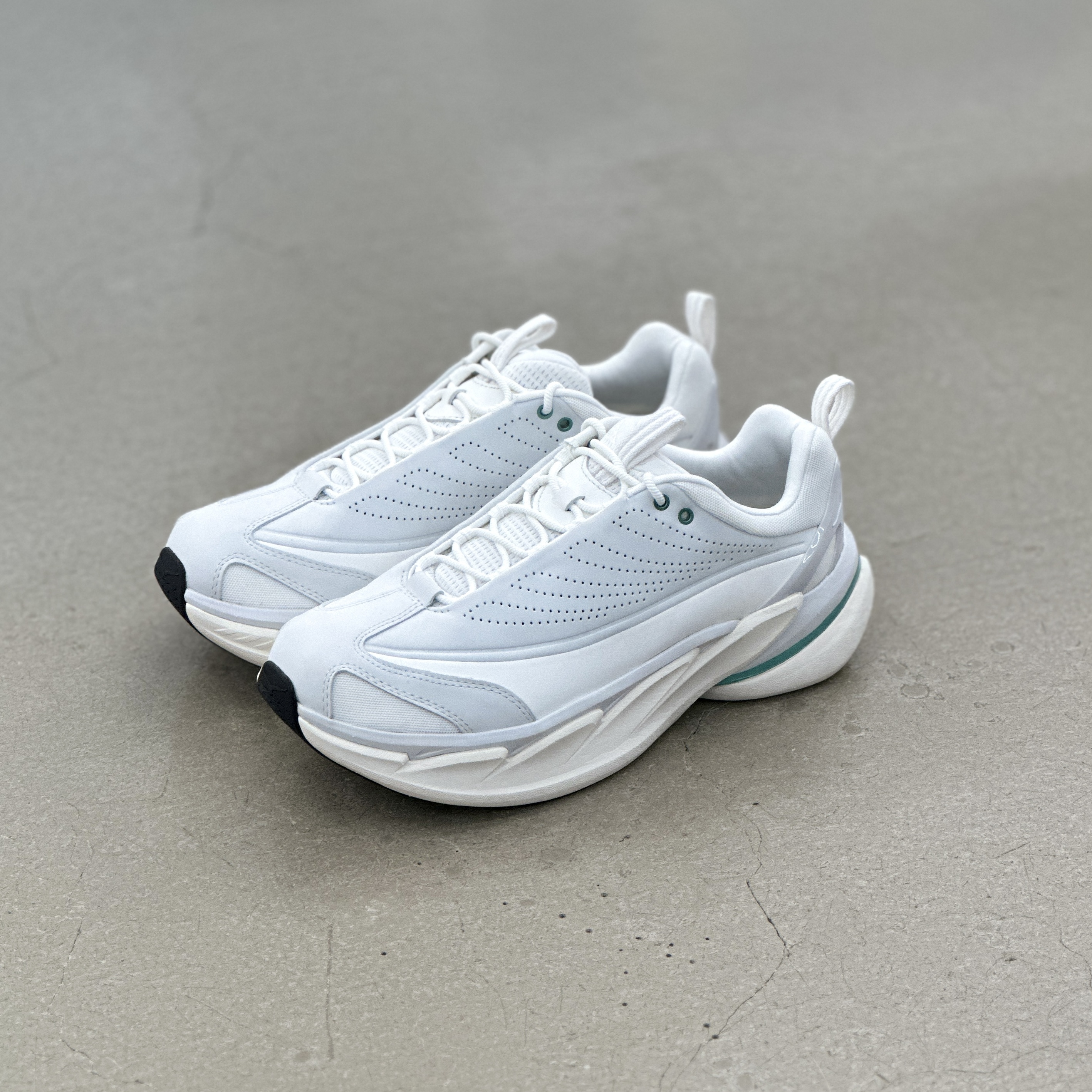 Hoka One One Elevon X- White Grey