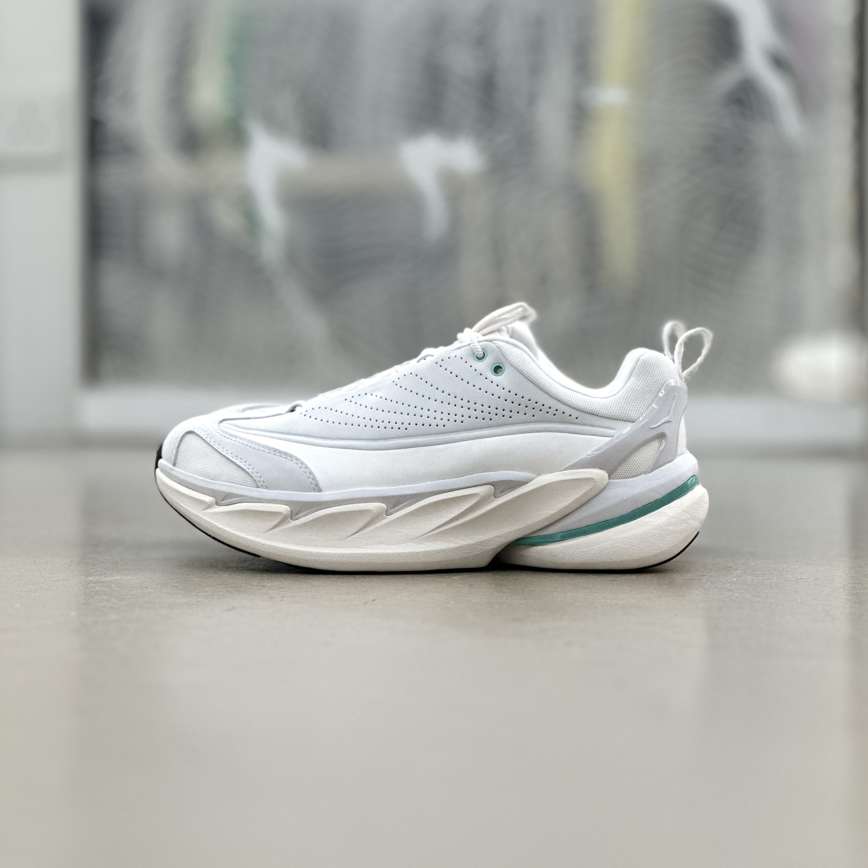 Hoka One One Elevon X- White Grey