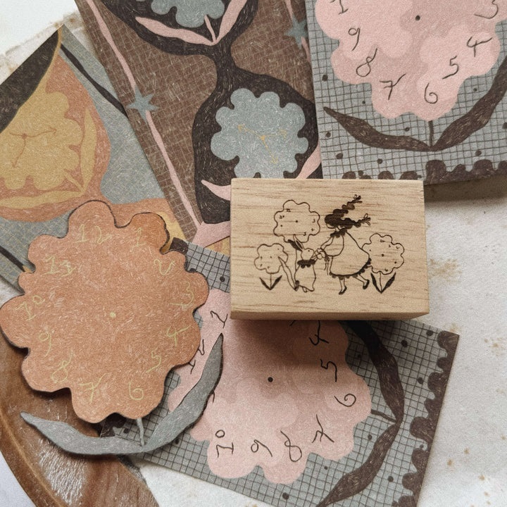 SOM x bighands  Dancing in the Garden of Time 櫸木印章