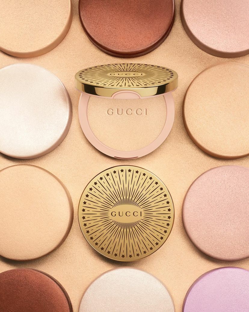 Gucci Glow Powder亮彩打亮餅