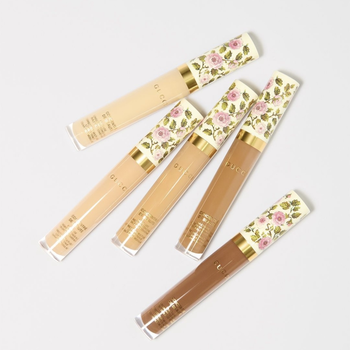 Gucci 水潤遮瑕膏