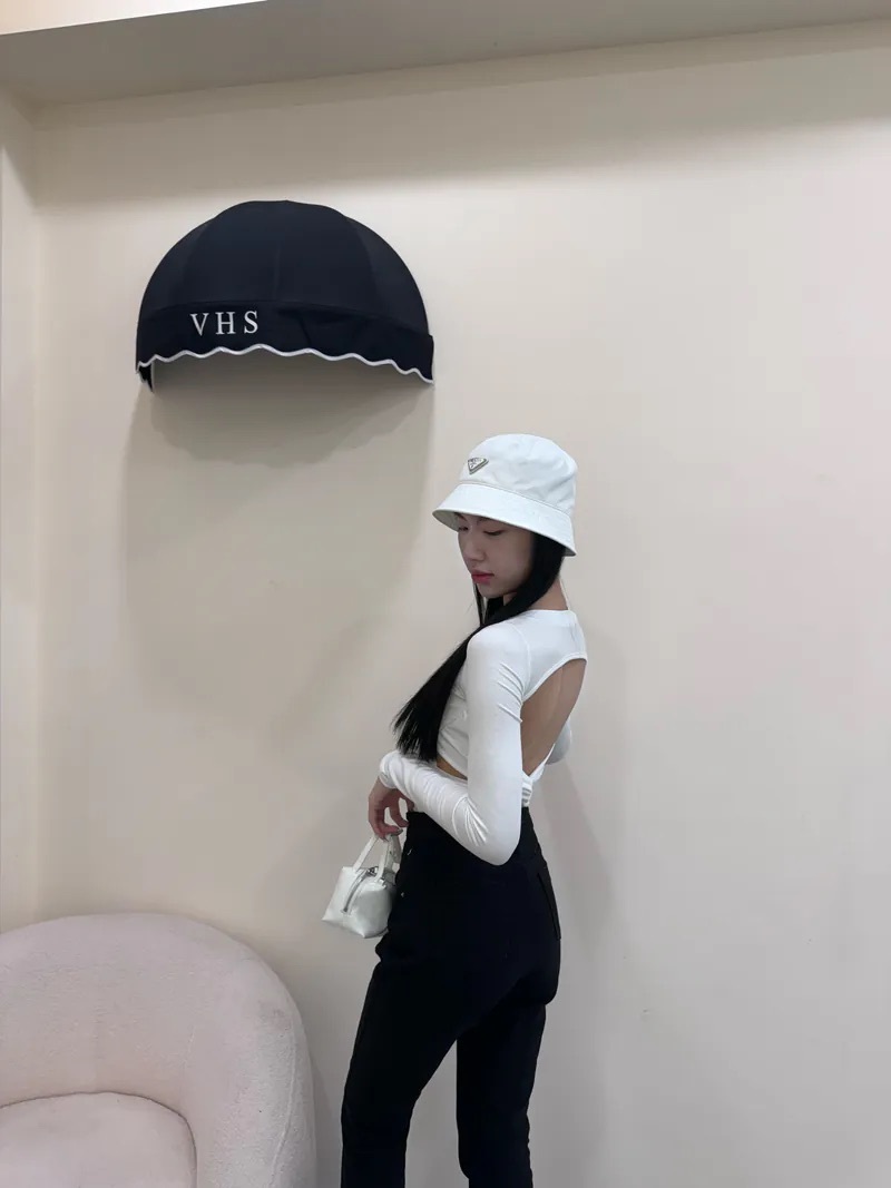 必入！Bra Top 軟綿露背Top