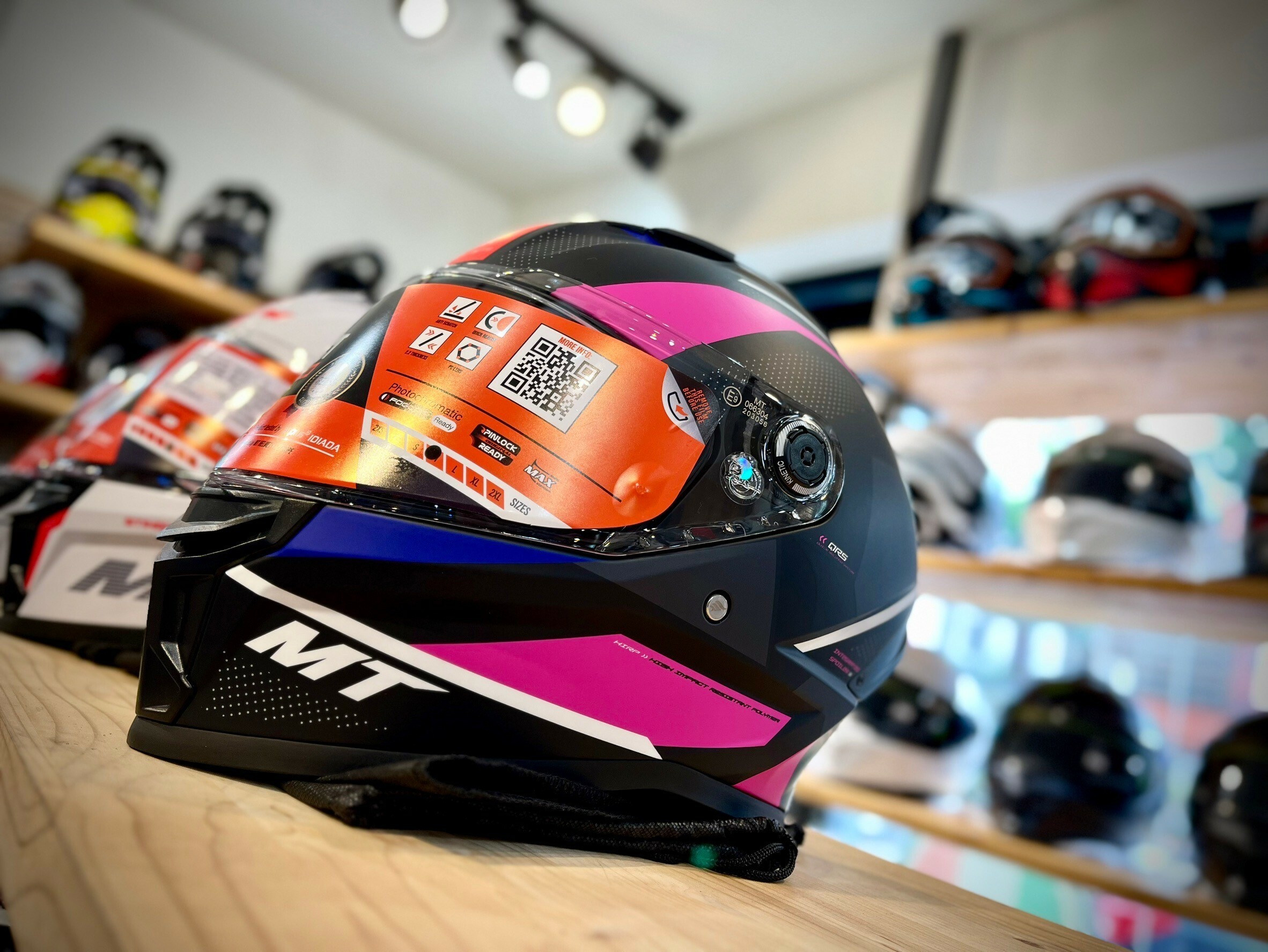 MT Helmet STINGER 2 毒刺2 彩繪 消光黑白粉切斯特 全罩 亞版