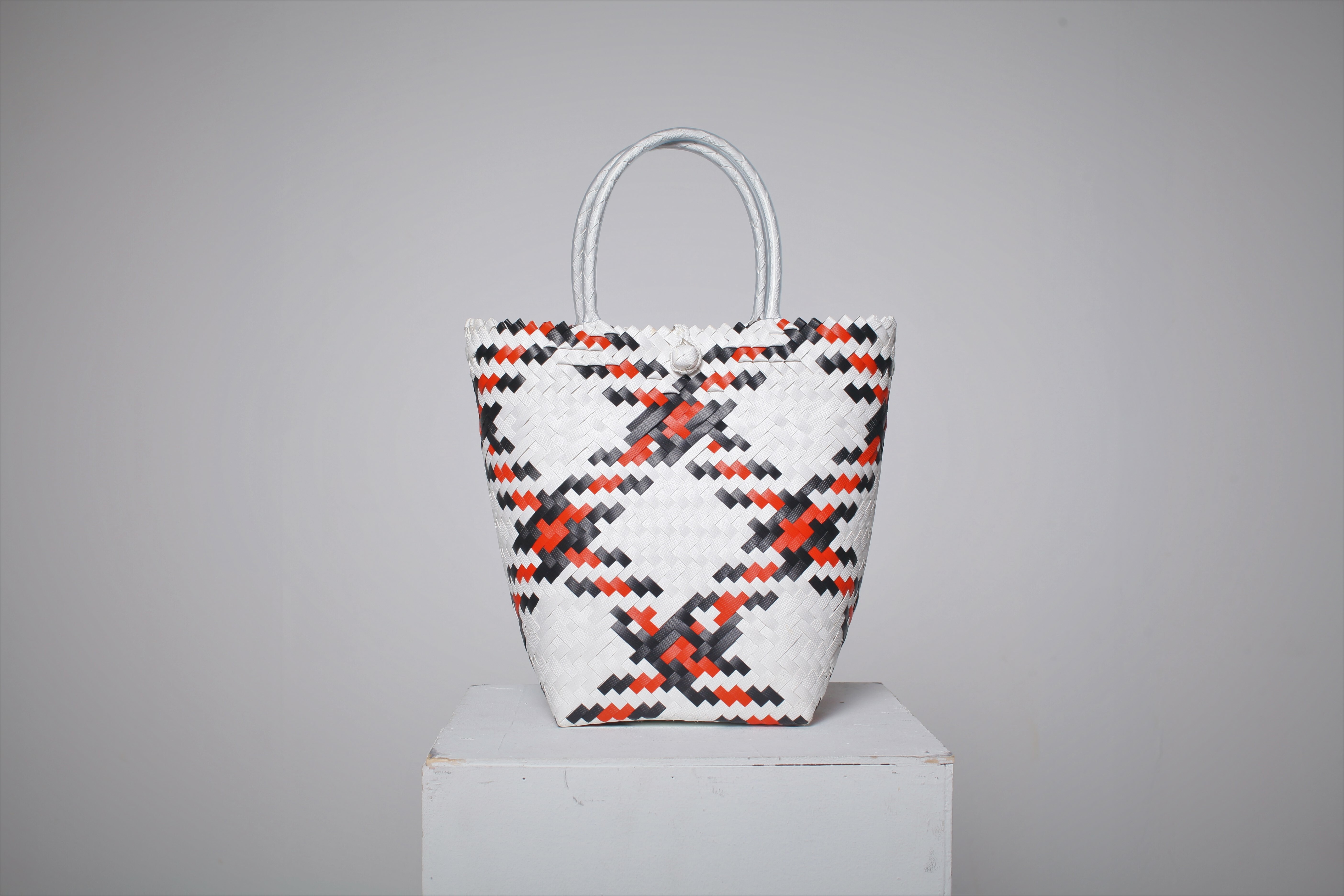 Penan Triangle (Checkered pattern)