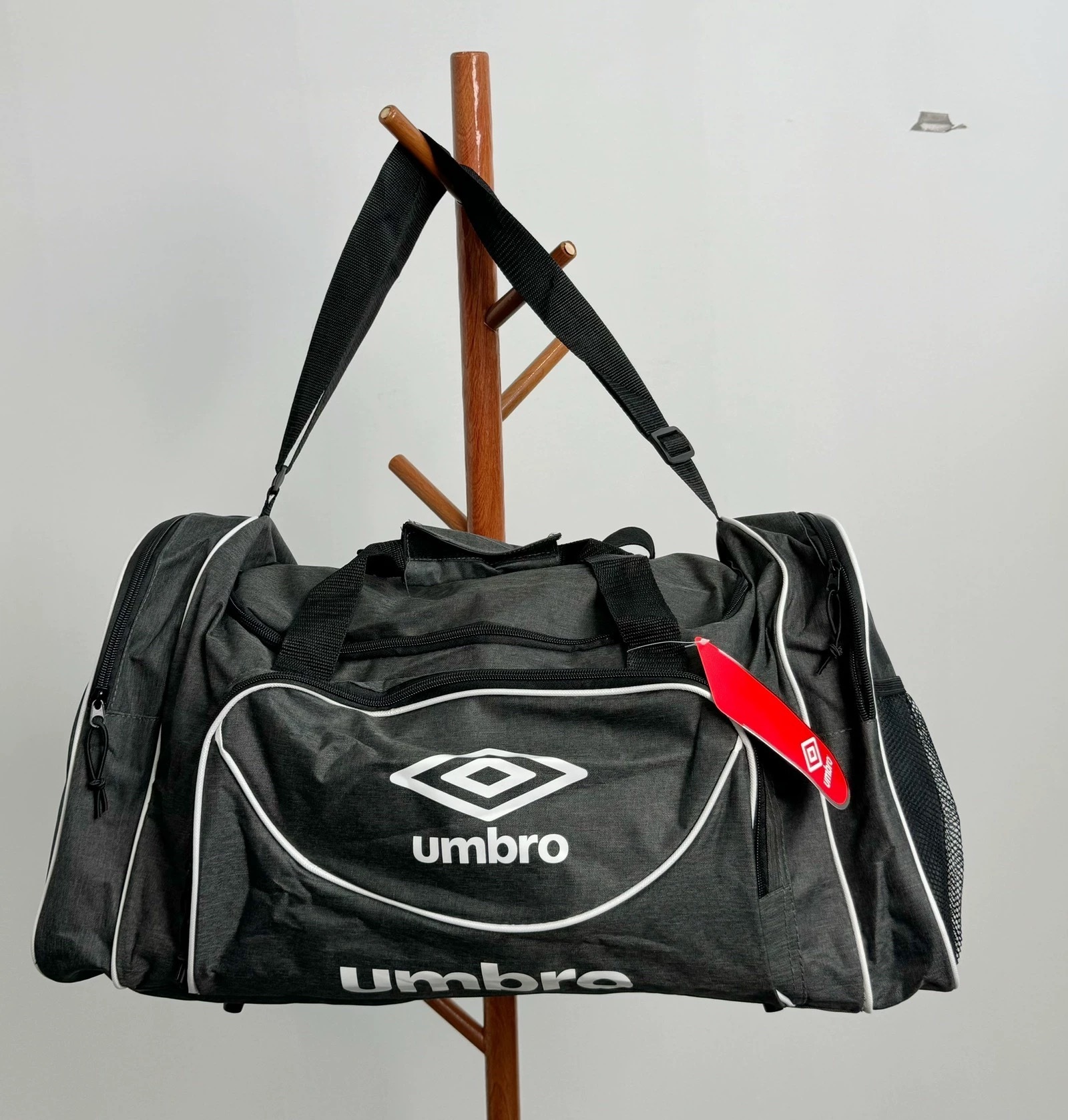 Umbro Duffle Holdall Bag (45L) Dark Grey