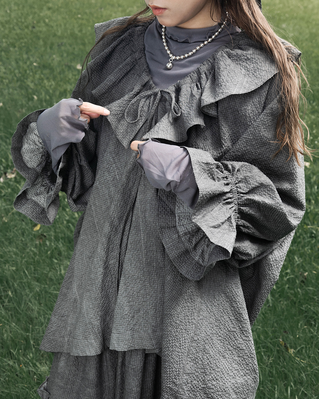 【 Kiki.co Made 】Frill Collar Shirt Set - dark grey