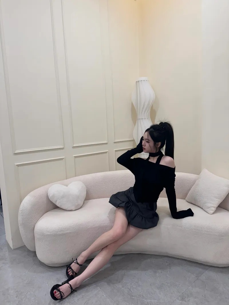 高級面料平口抓皺Top