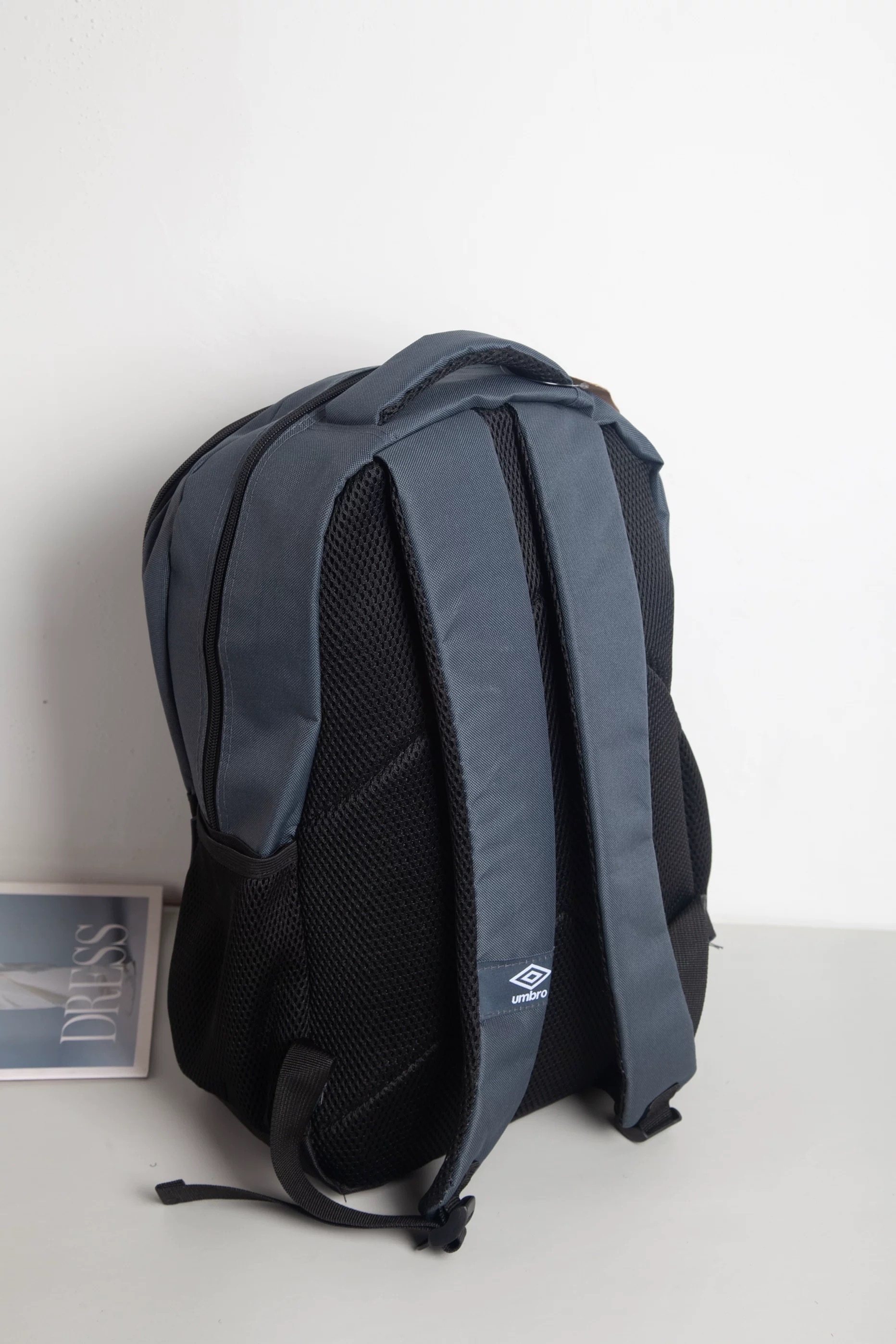 Umbro Logo Wave Backpack (20L) Grey