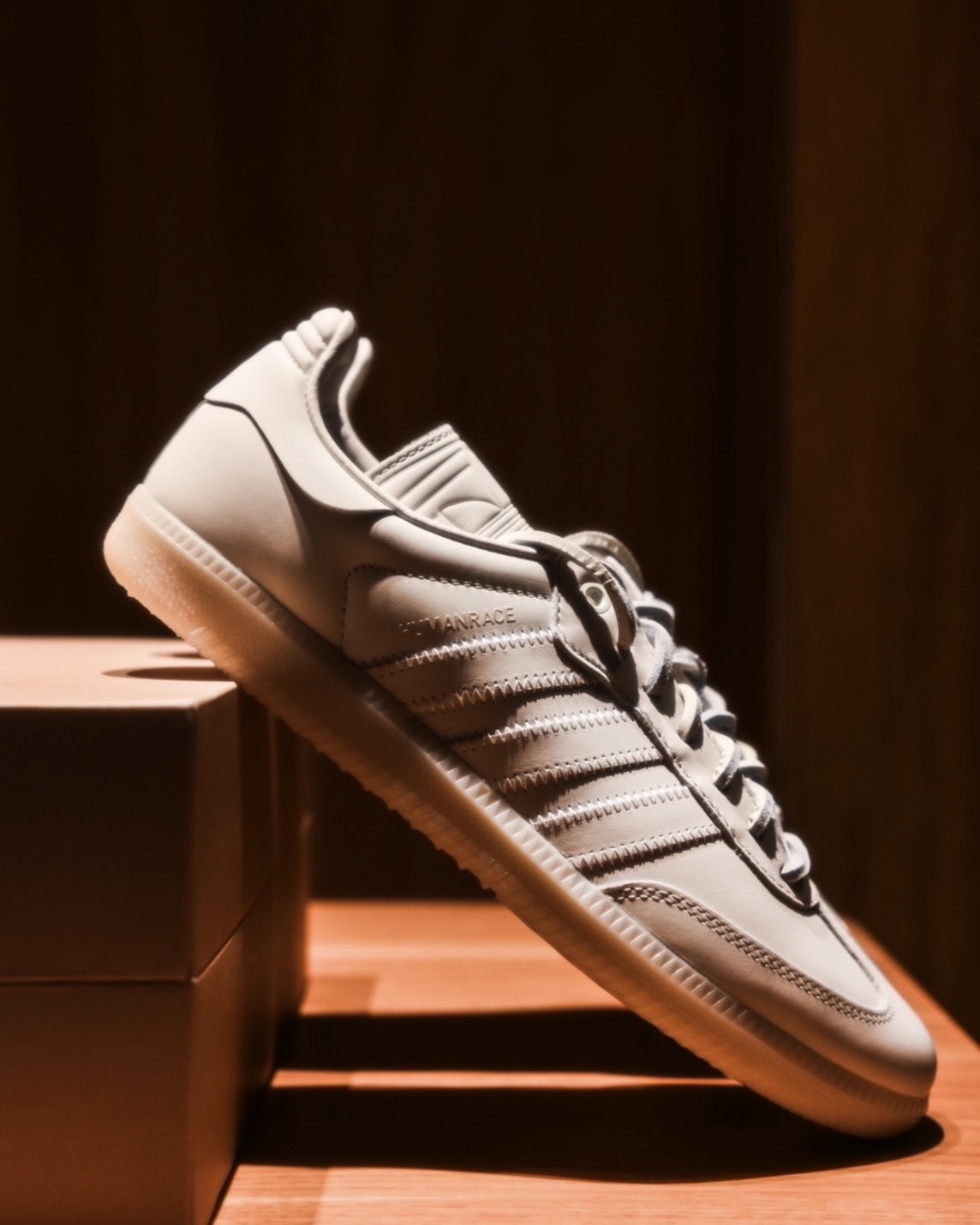 【Focus Store】預購 Pharrell Williams x Adidas Originals Samba Human Race "White" 白色 IF5124