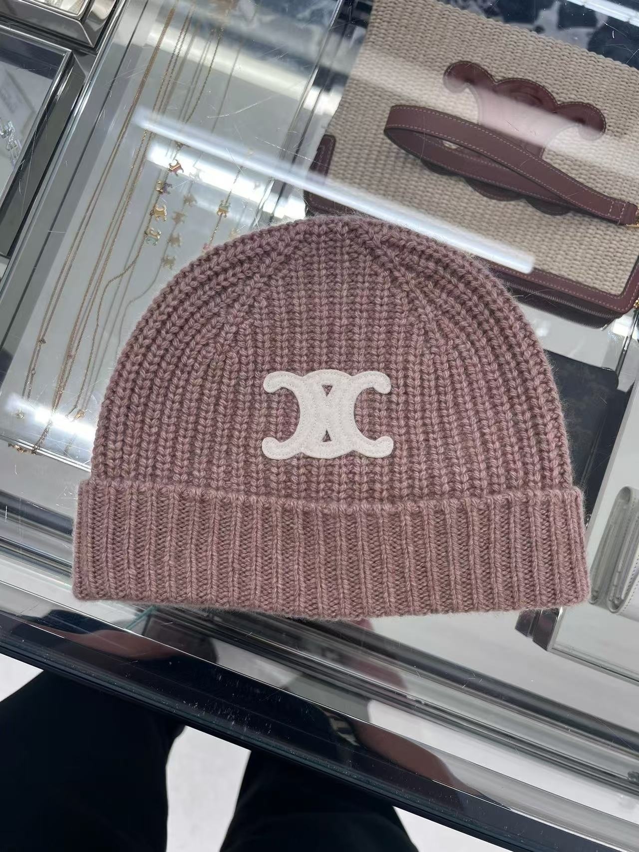 Celine 新色女士冷帽 -T