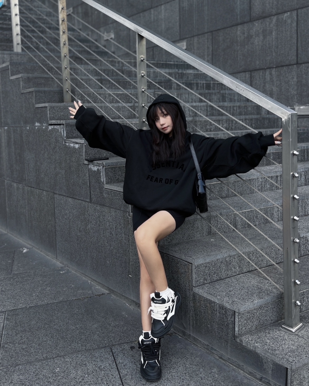 Essentials Fear Of God FOG 23SS 長袖 帽Tee 基本款 環形字體 黑