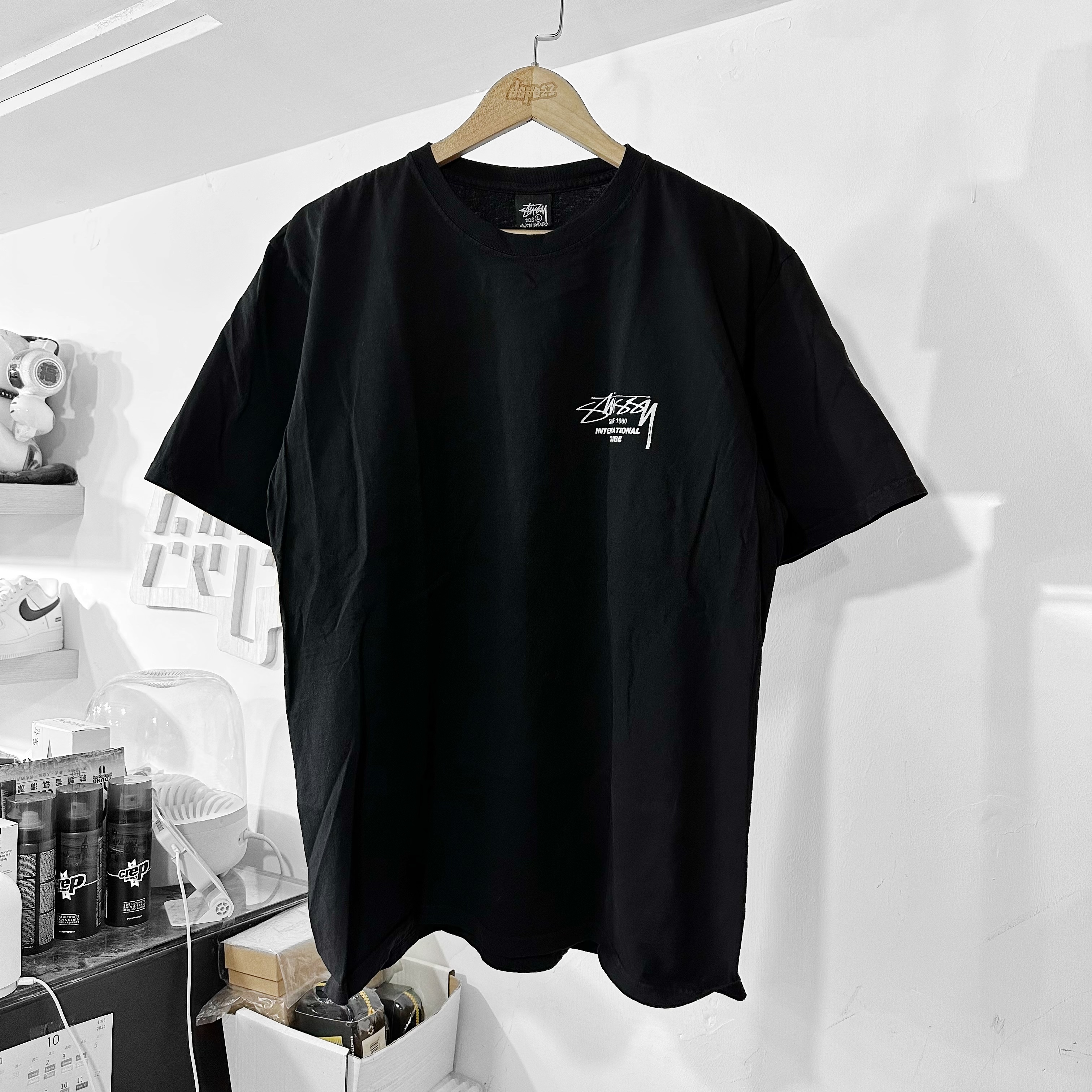 STUSSY BEAT SOUNDS TEE PIGMENT DYED BLACK