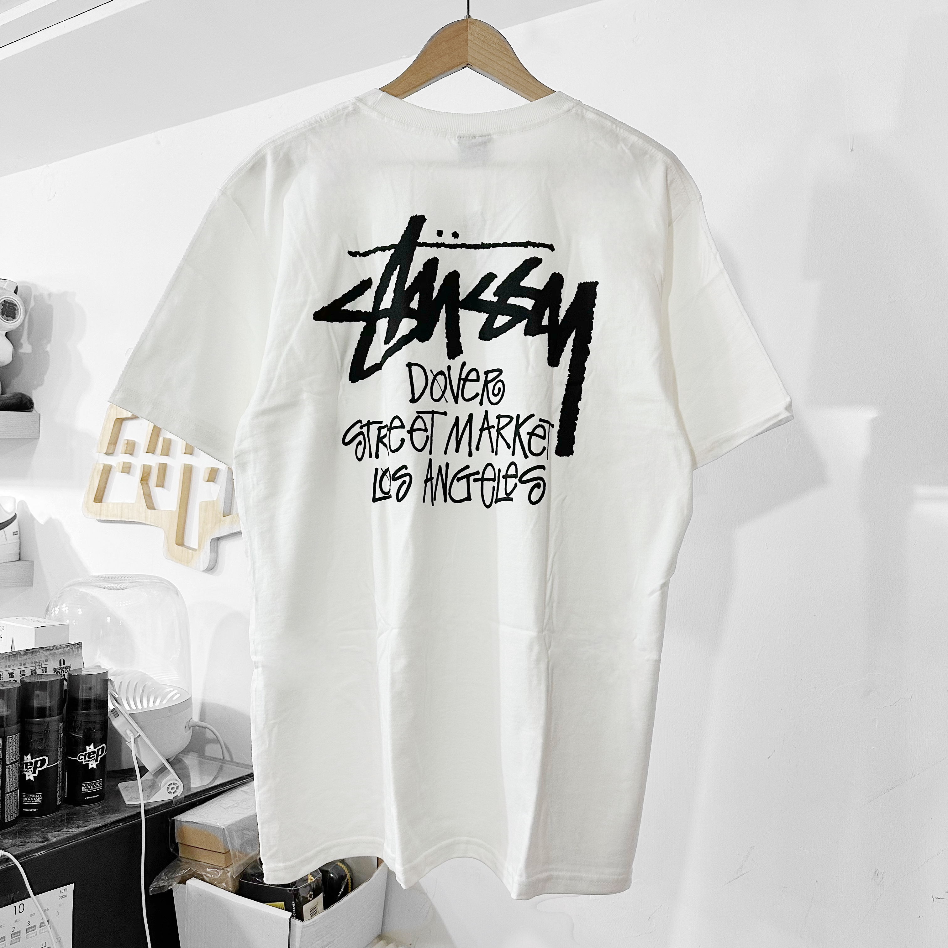 STÜSSY DSM Los Angeles T-Shirt White LA限定