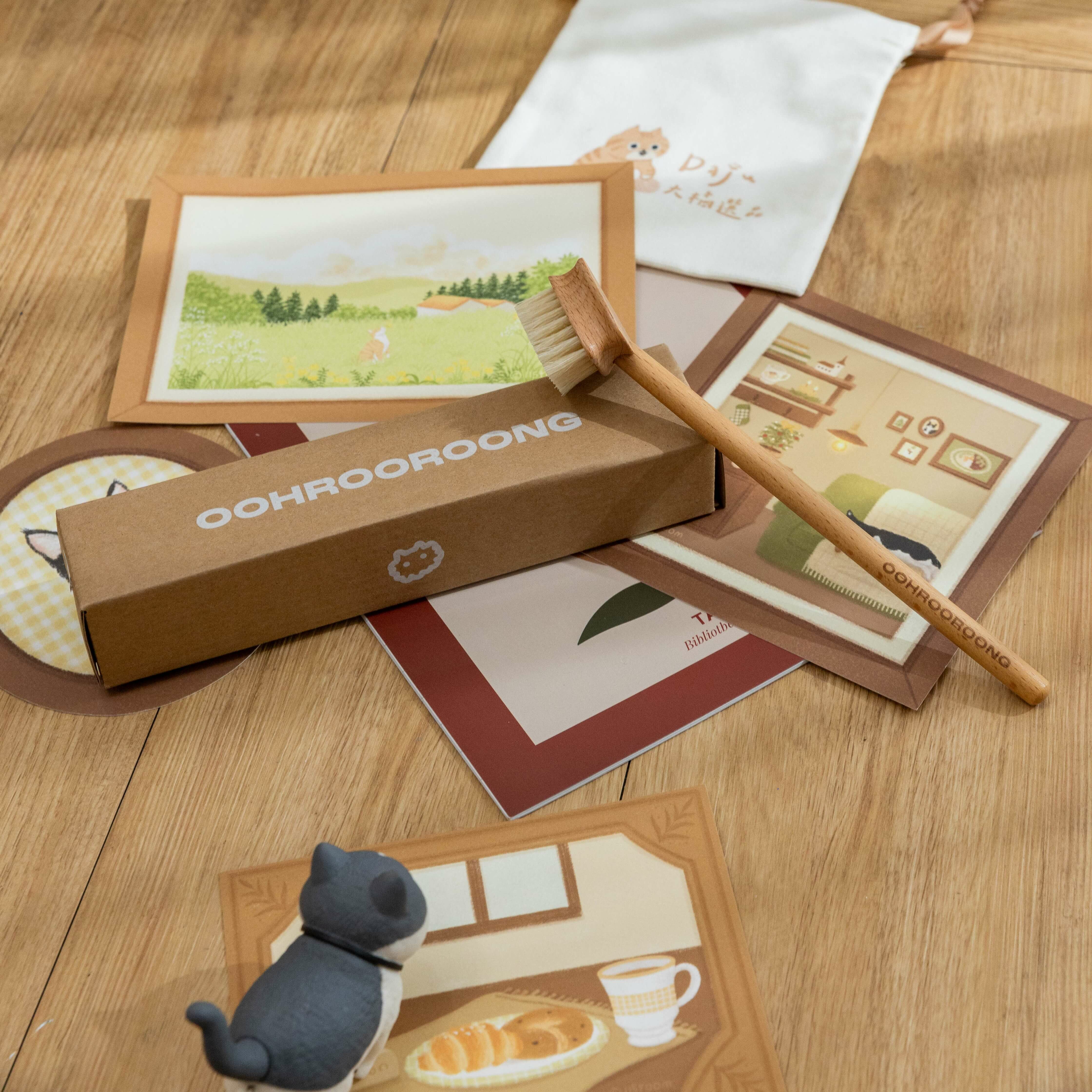 原木三角貓咪按摩梳