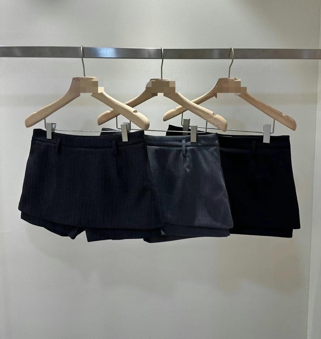 西裝外短褲裙(不含腰帶)