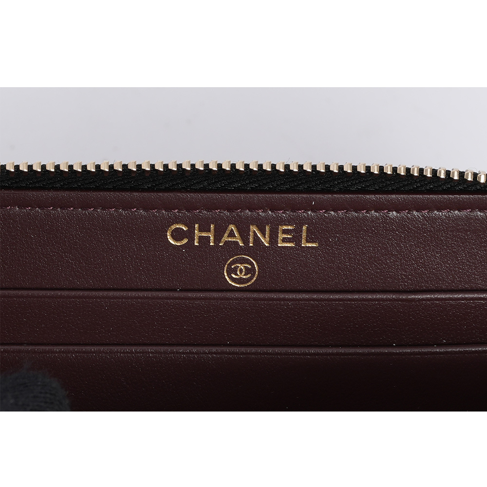 【CHANEL 】經典金色CC Logo 牛皮ㄇ形拉鍊中夾(黑色)AP0226 B10583 C3906