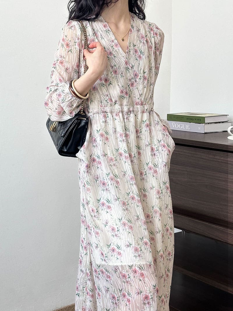 v-neck-drawstring-waist-floral-dress
