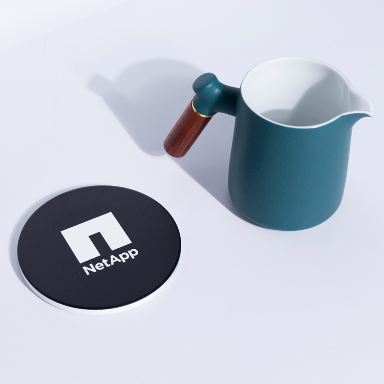 NetApp 吸水杯墊