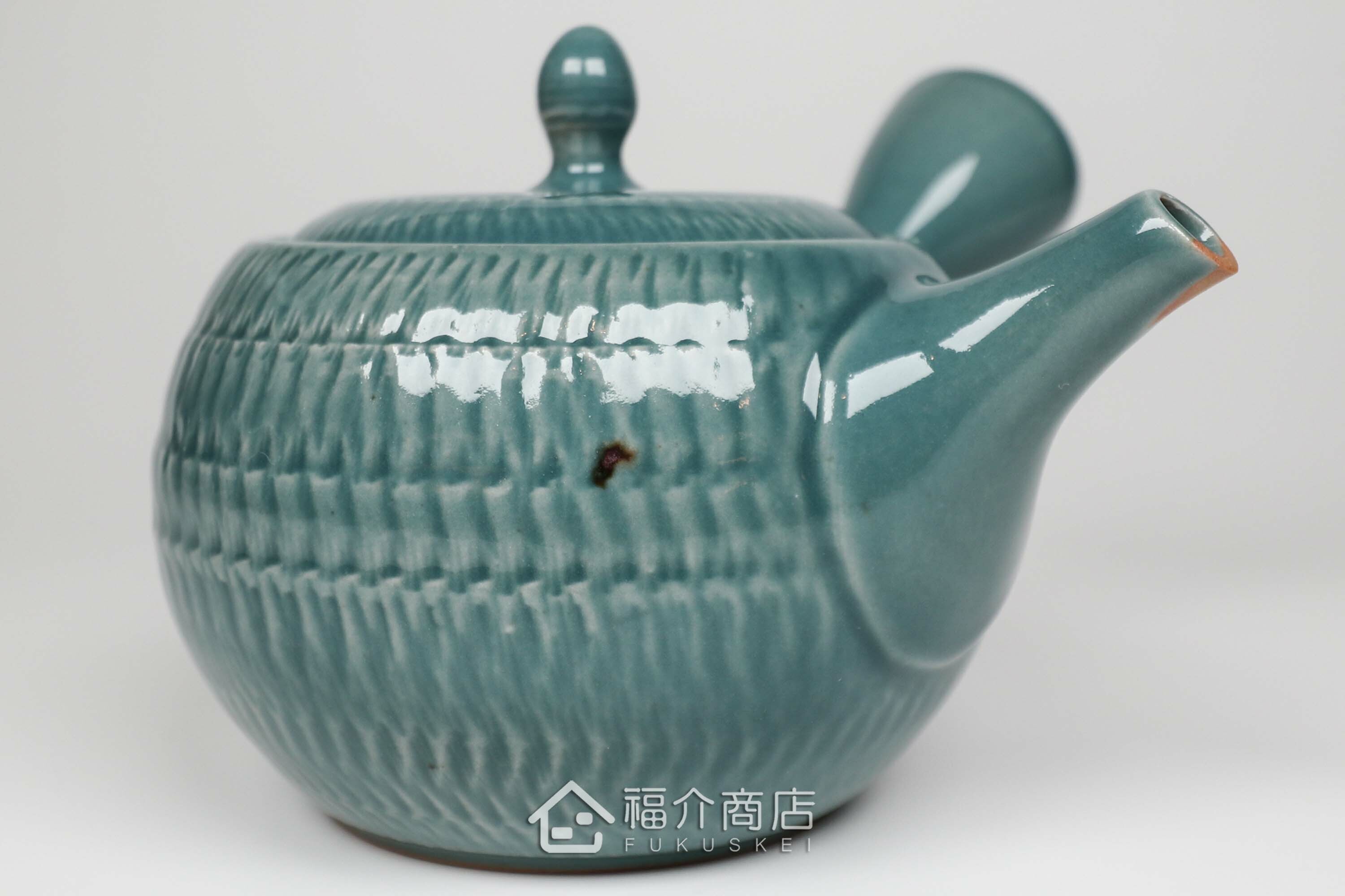 泡茶用的海洋藍色飛鉋造型日本陶壺