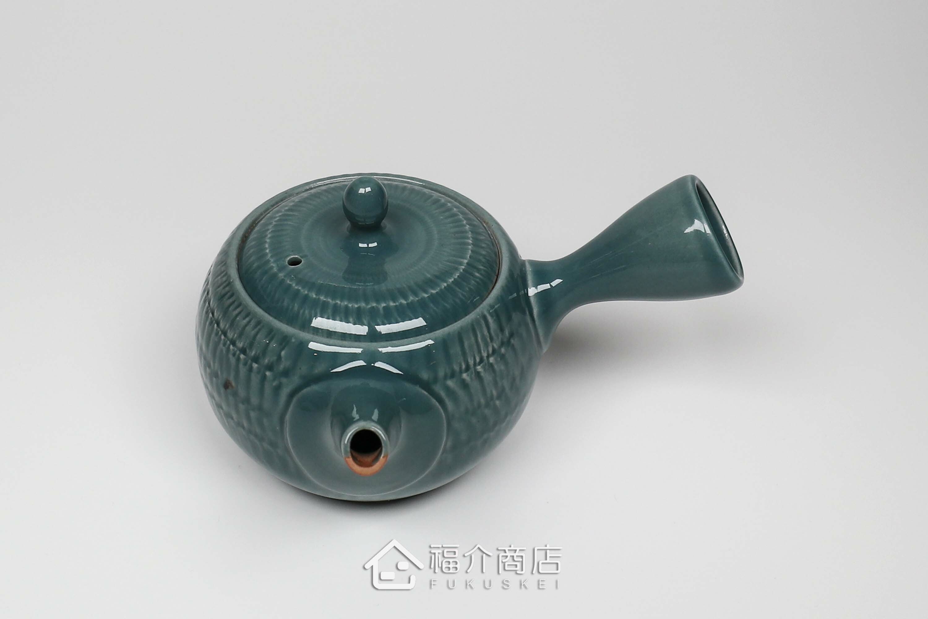 泡茶用的海洋藍色飛鉋造型日本陶壺