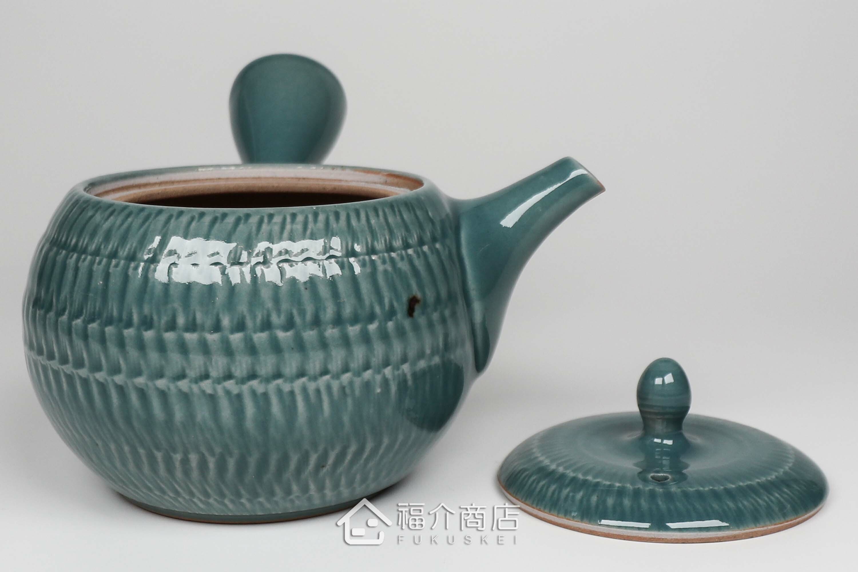 泡茶用的海洋藍色飛鉋造型日本陶壺