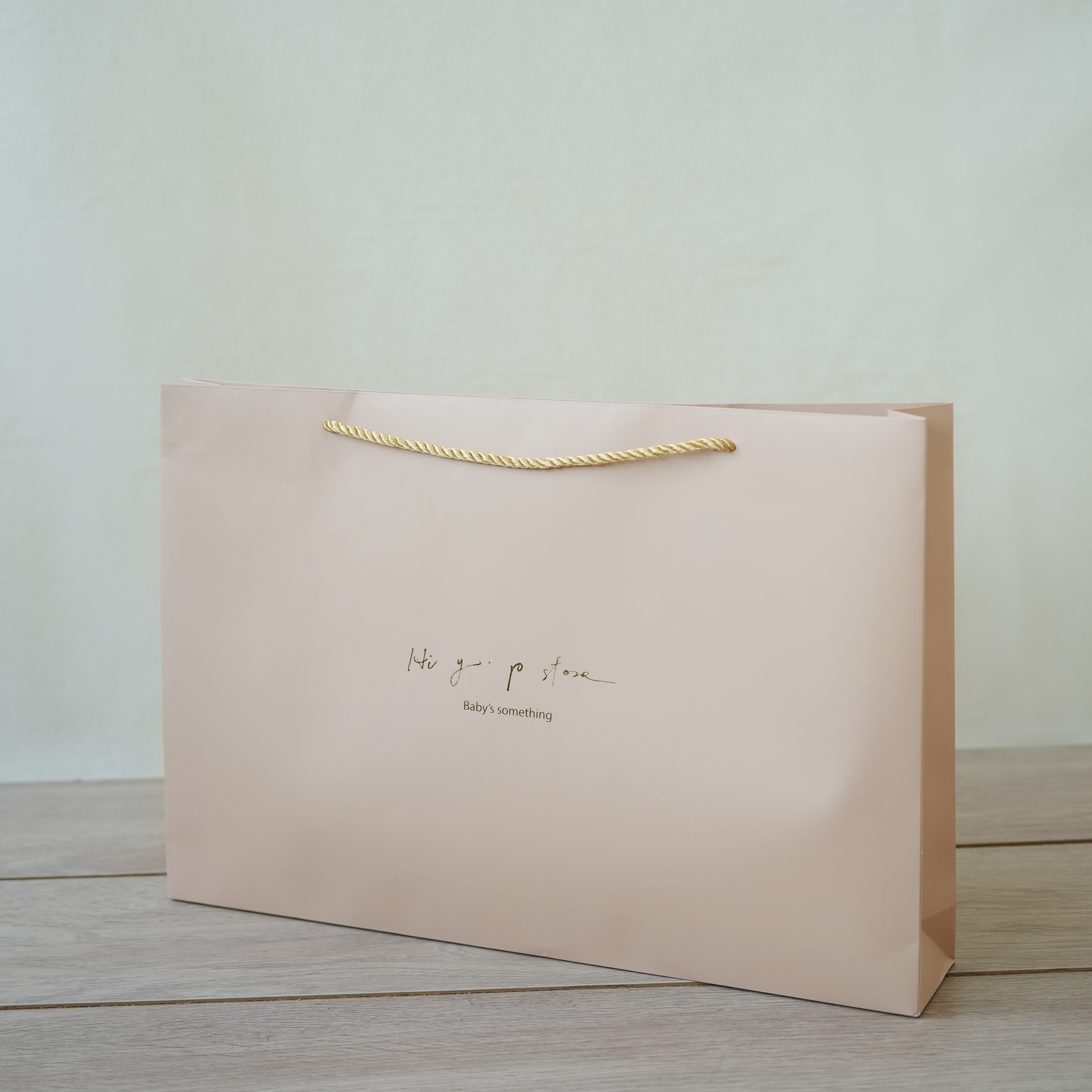 小禮袋（為符合寄送箱大小，微折痕非瑕疵）