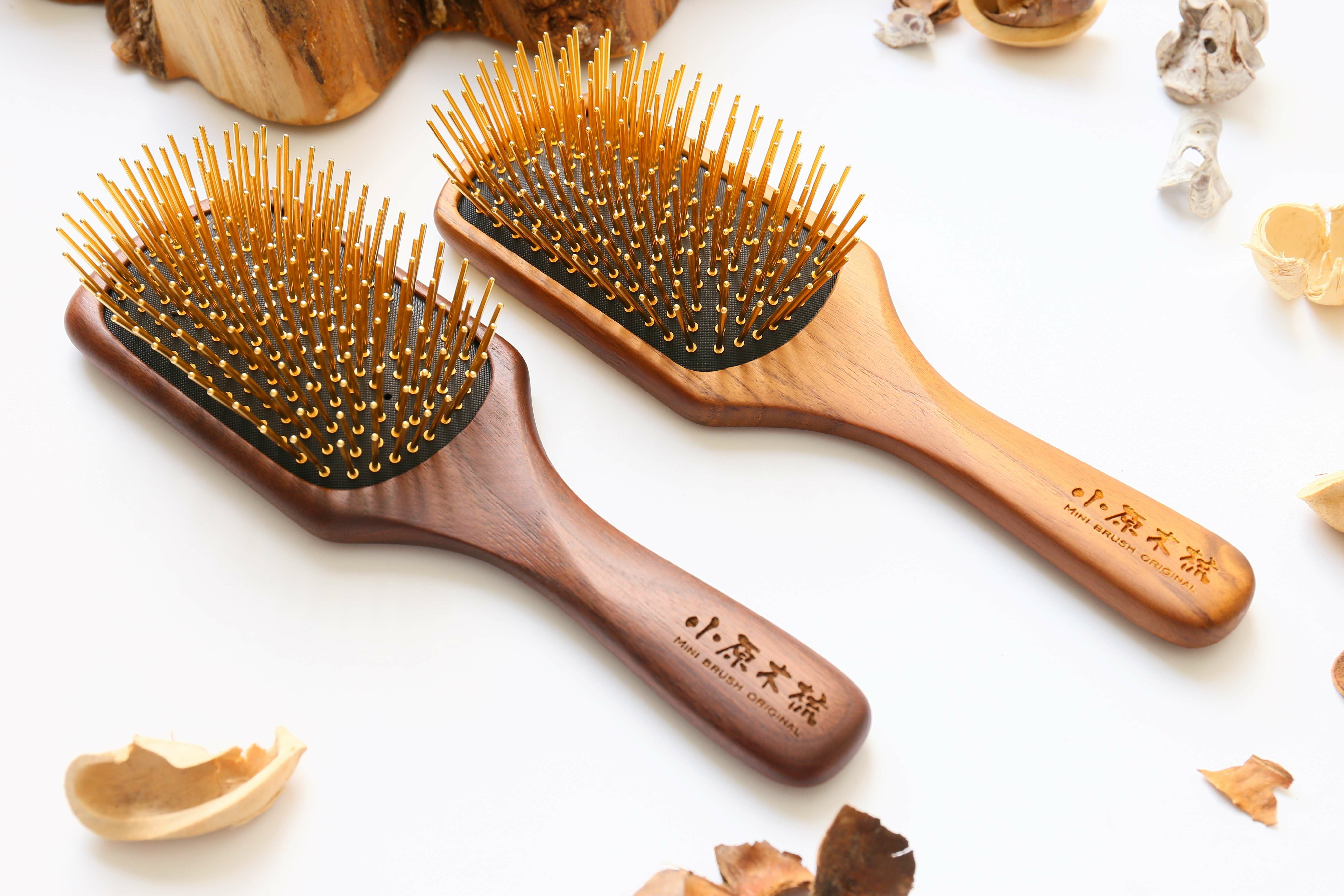 【小原木梳】 緬甸柚木/北美胡桃木  梣木  曲面遠紅外線黃金梳 -溫柔對待頭皮的每一天(最佳按摩梳)