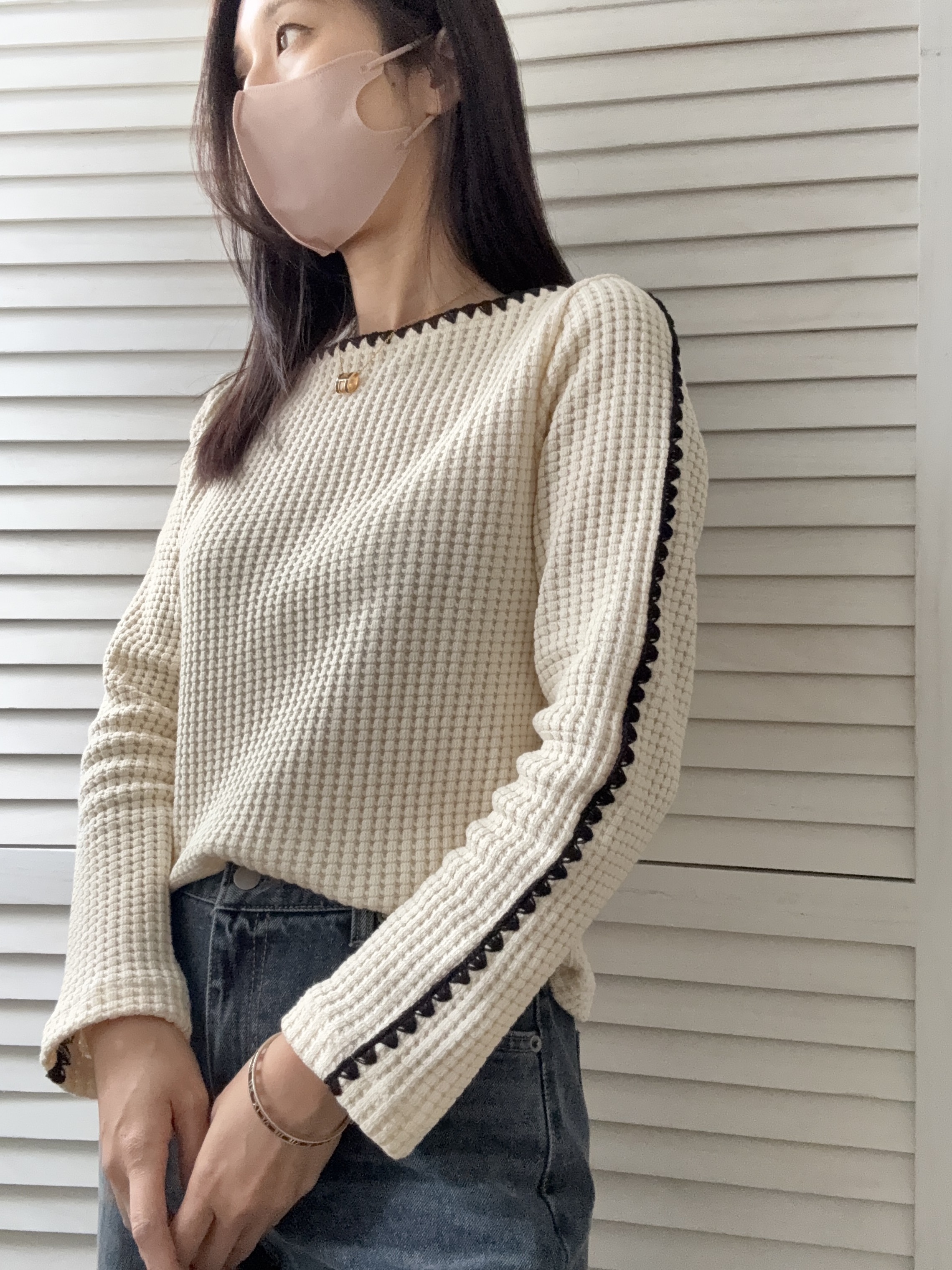 【現貨】 兩色窩夫格仔質感長袖