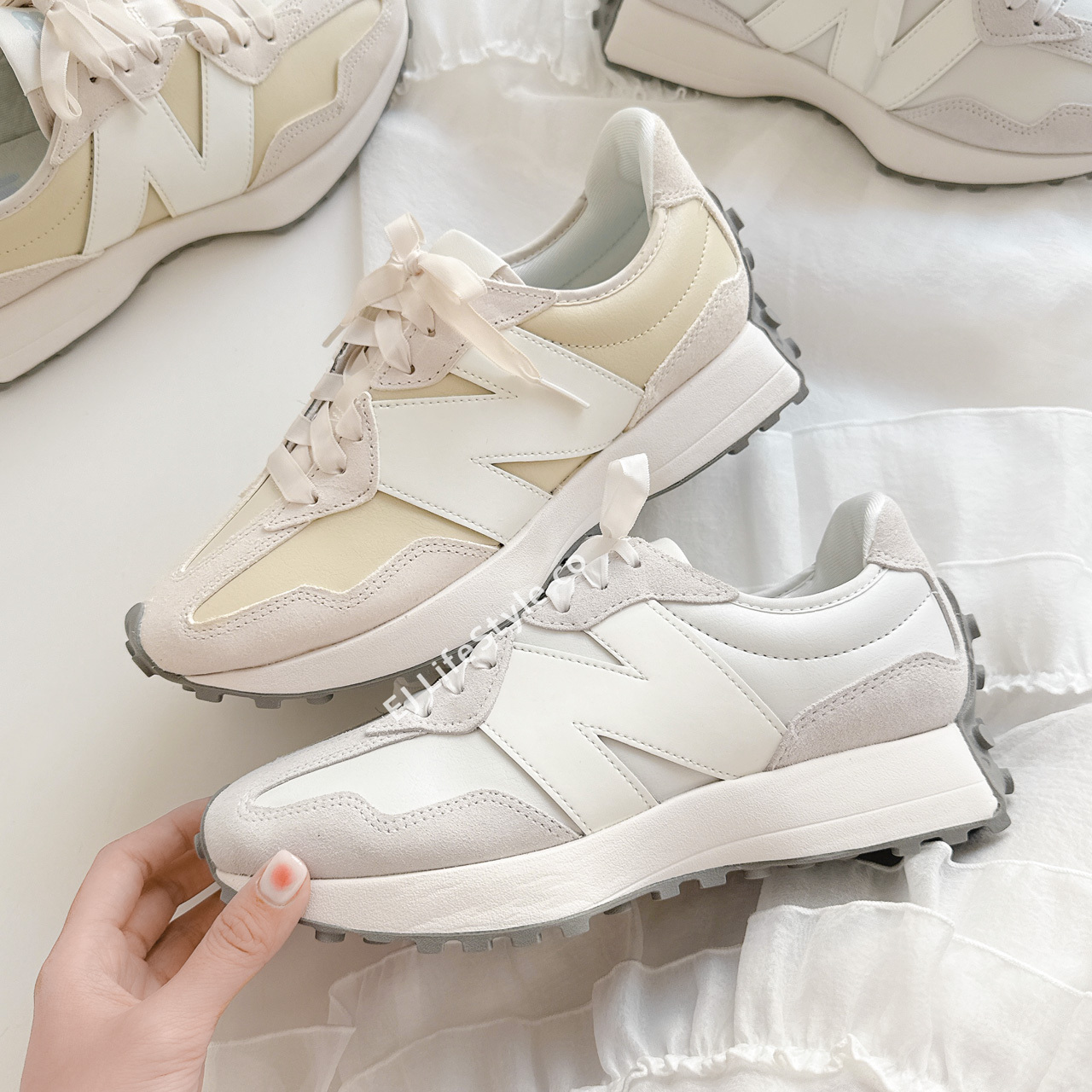 NEW BALANCE 327 NB 327 奶茶杏珠光亮面麂皮奶茶灰底女鞋WS327MO