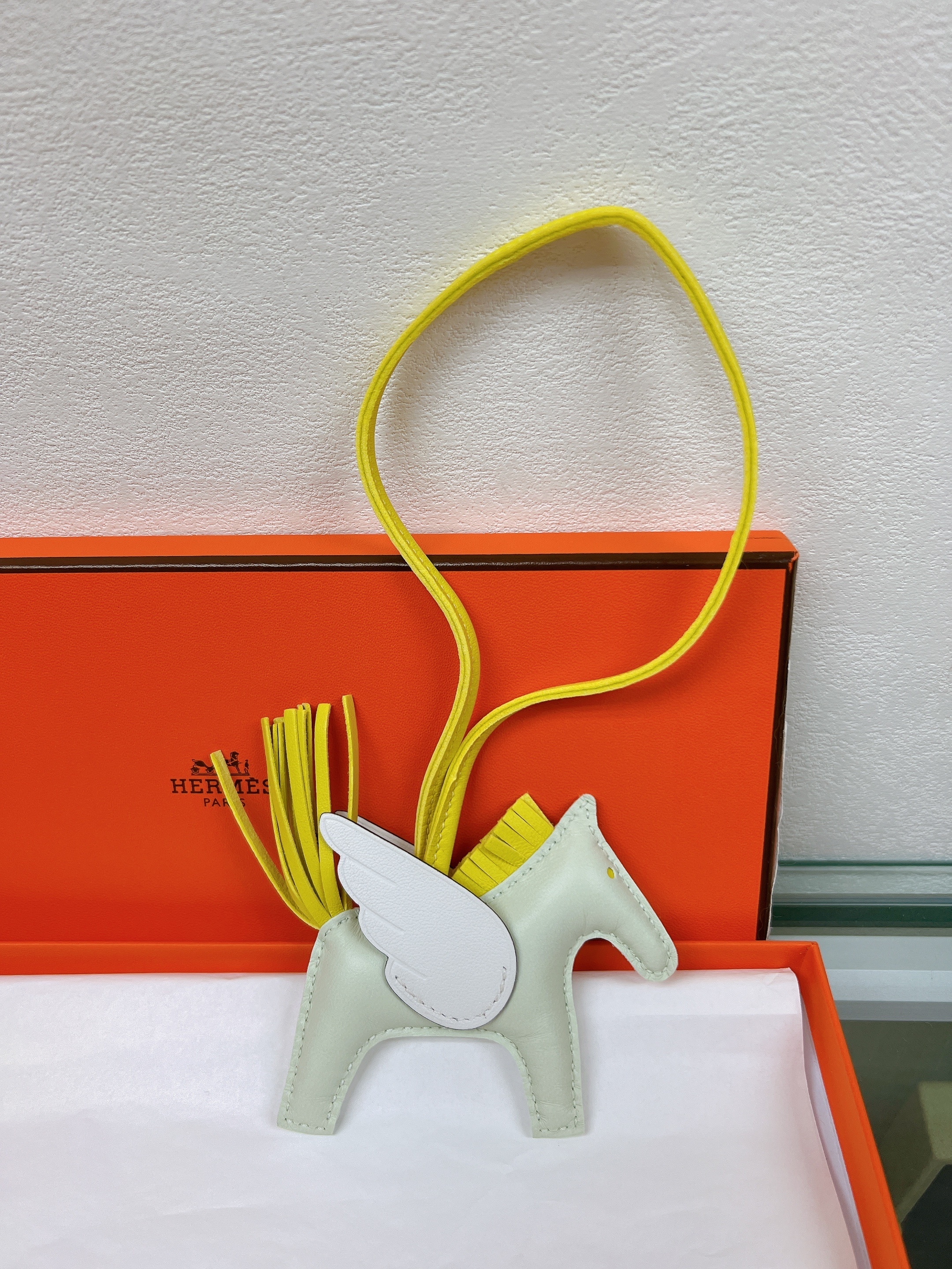 Hermes rodeo pegase pm charm (vert fizz)