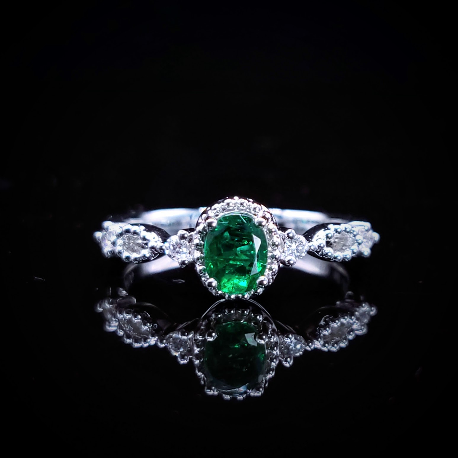 18K White Gold 0.40ct Emerald and Diamond Ring