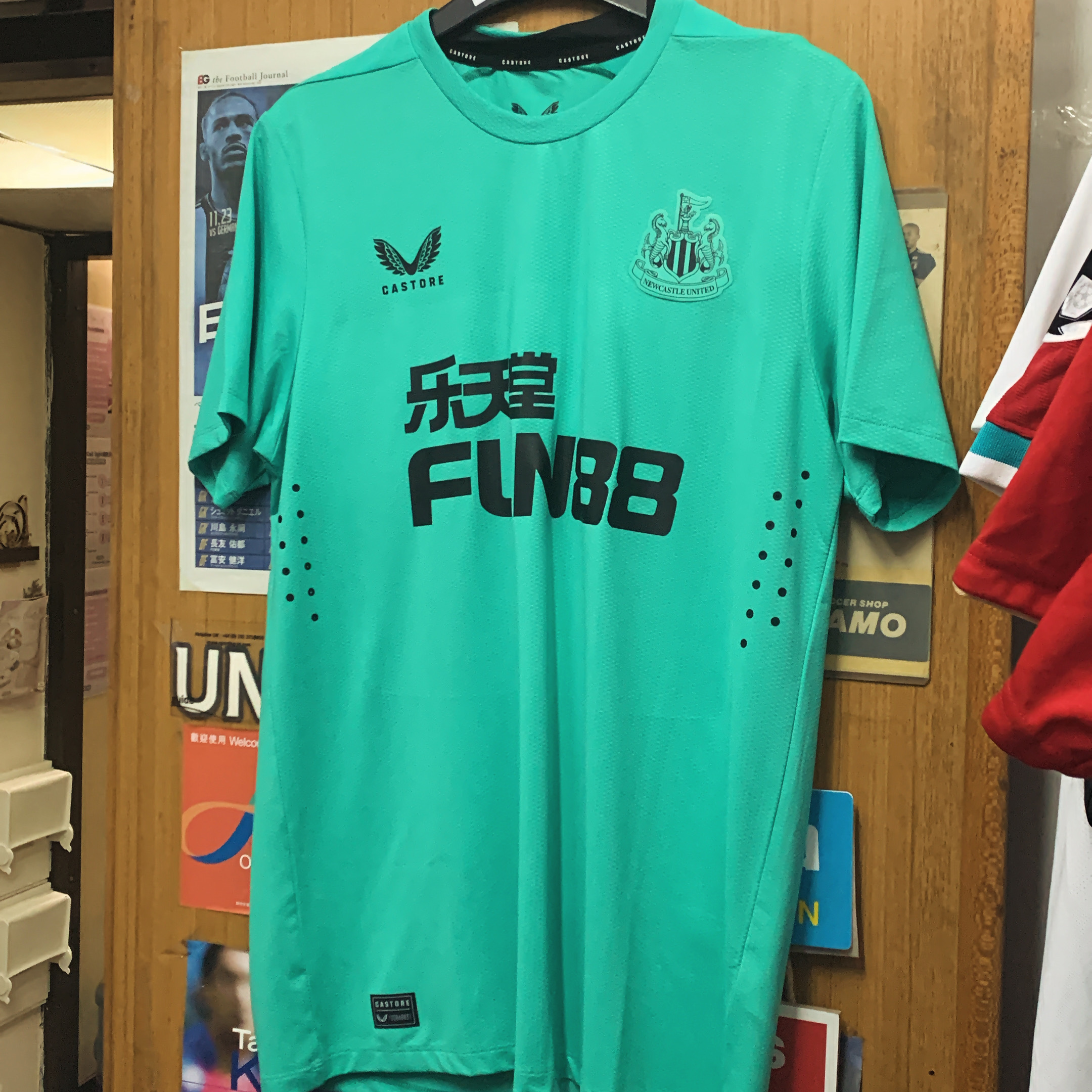 2022 Newcastle United Pro Goalkeeper Shirt - Green