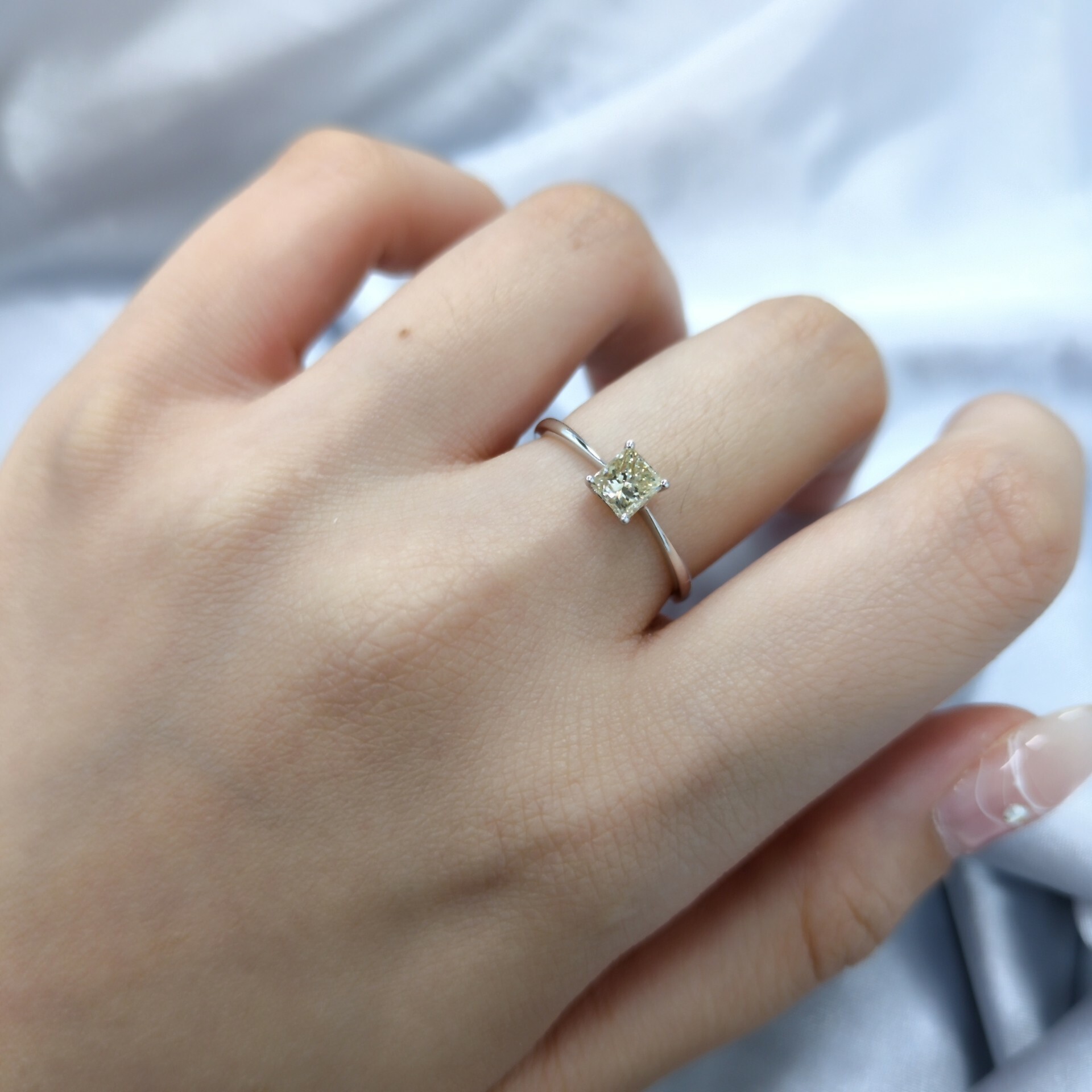 18K White Gold 0.50ct  Princess Cut Diamond Ring