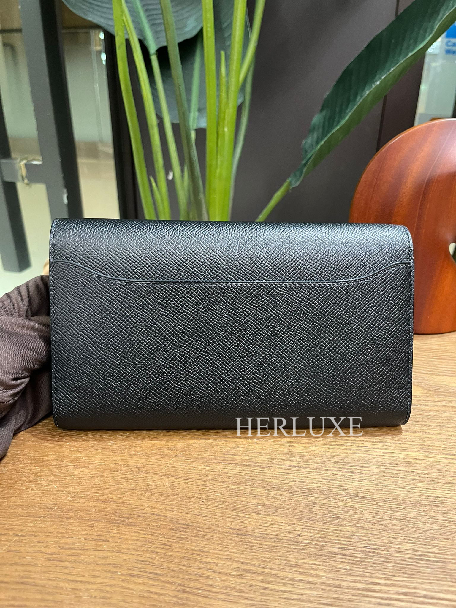 Constance to go 89 noir cc epsom U (98% new)