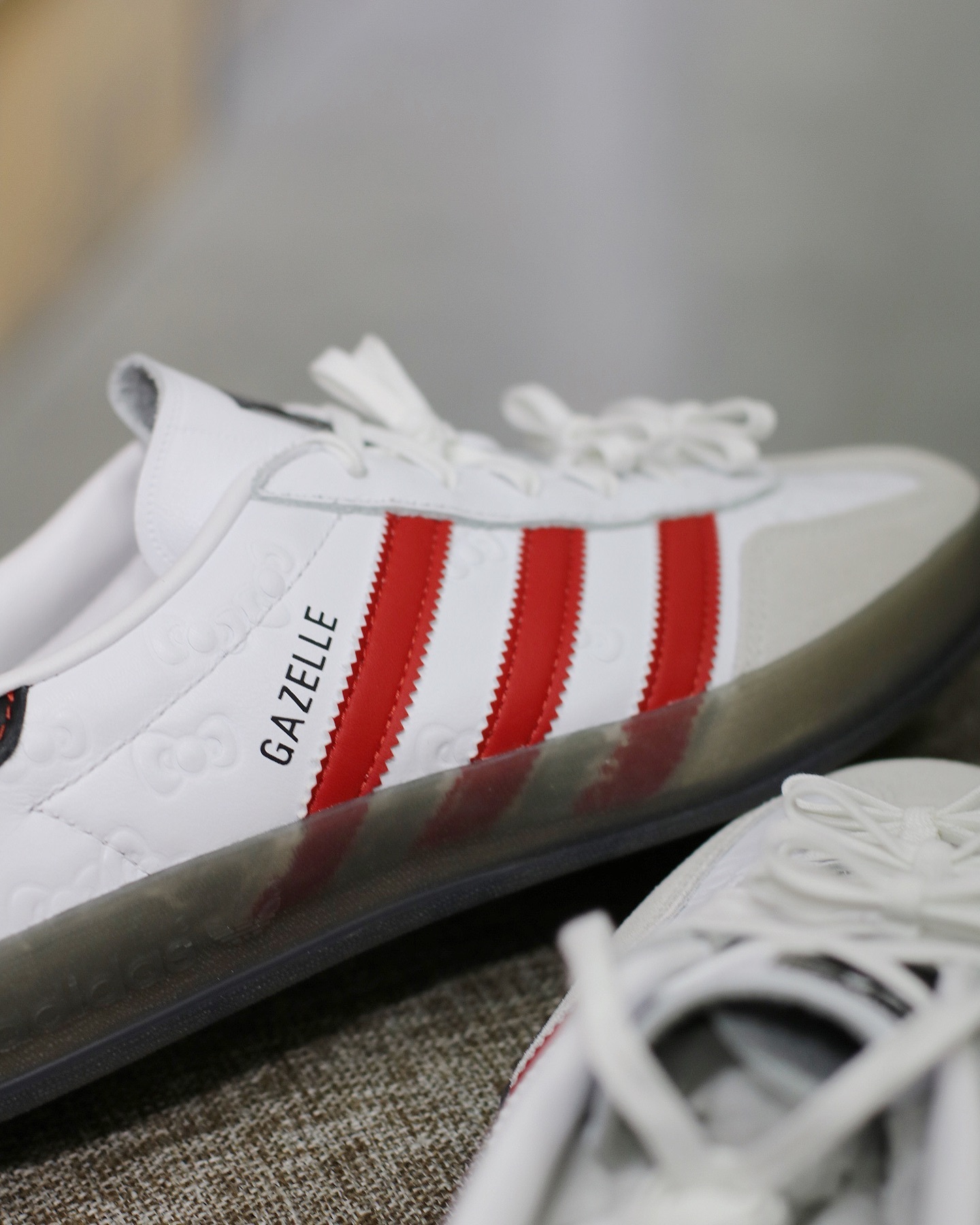ADIDAS GAZELLE INDOOR Hello Kitty 聯名50週年限定 II0013