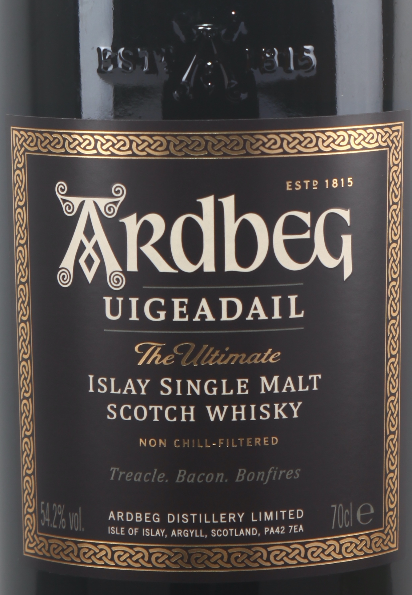 深邃濃烈的泥煤經典｜Ardbeg Uigeadail 54.2%