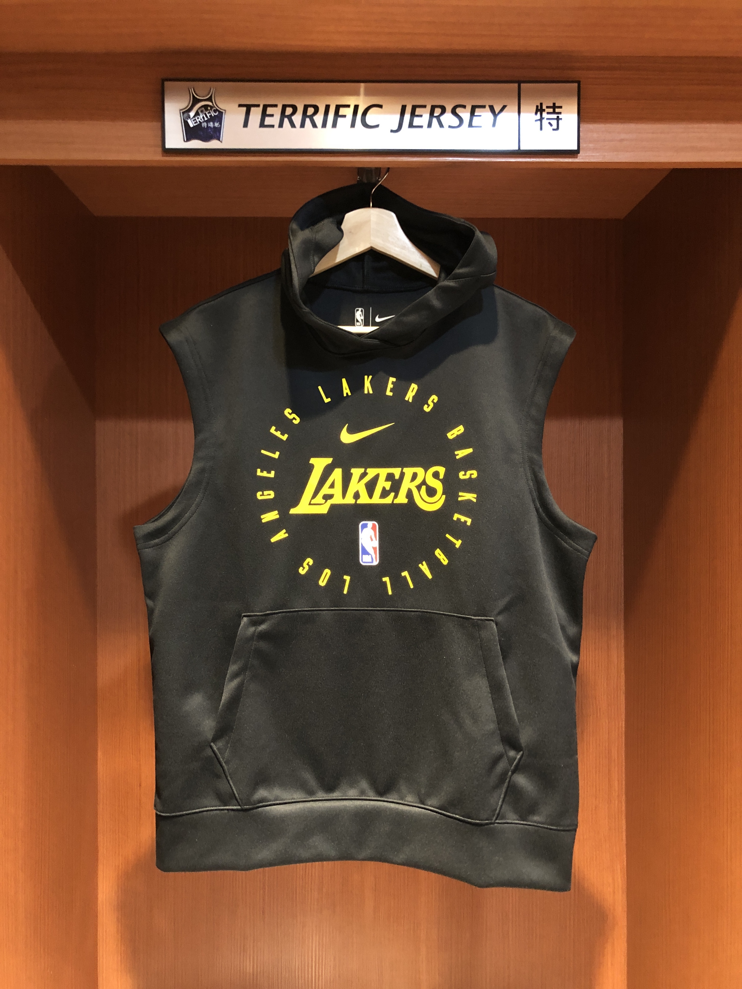 NBA短袖 Los Angeles Lakers 洛杉磯湖人黑 24-25 熱身無袖連帽上衣 球員實穿款 Nike Practice Hoodie 排汗 全新