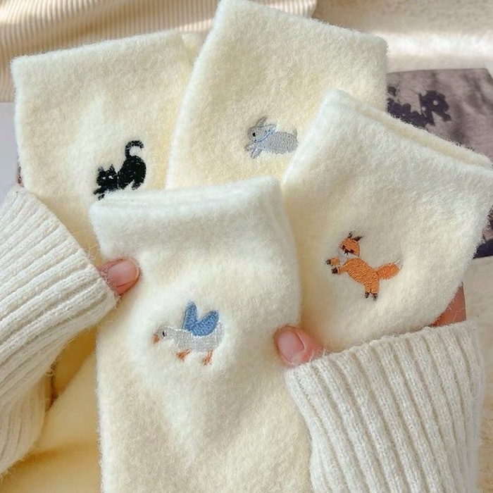 《10292》保暖加厚保暖刺繡小動物短襪