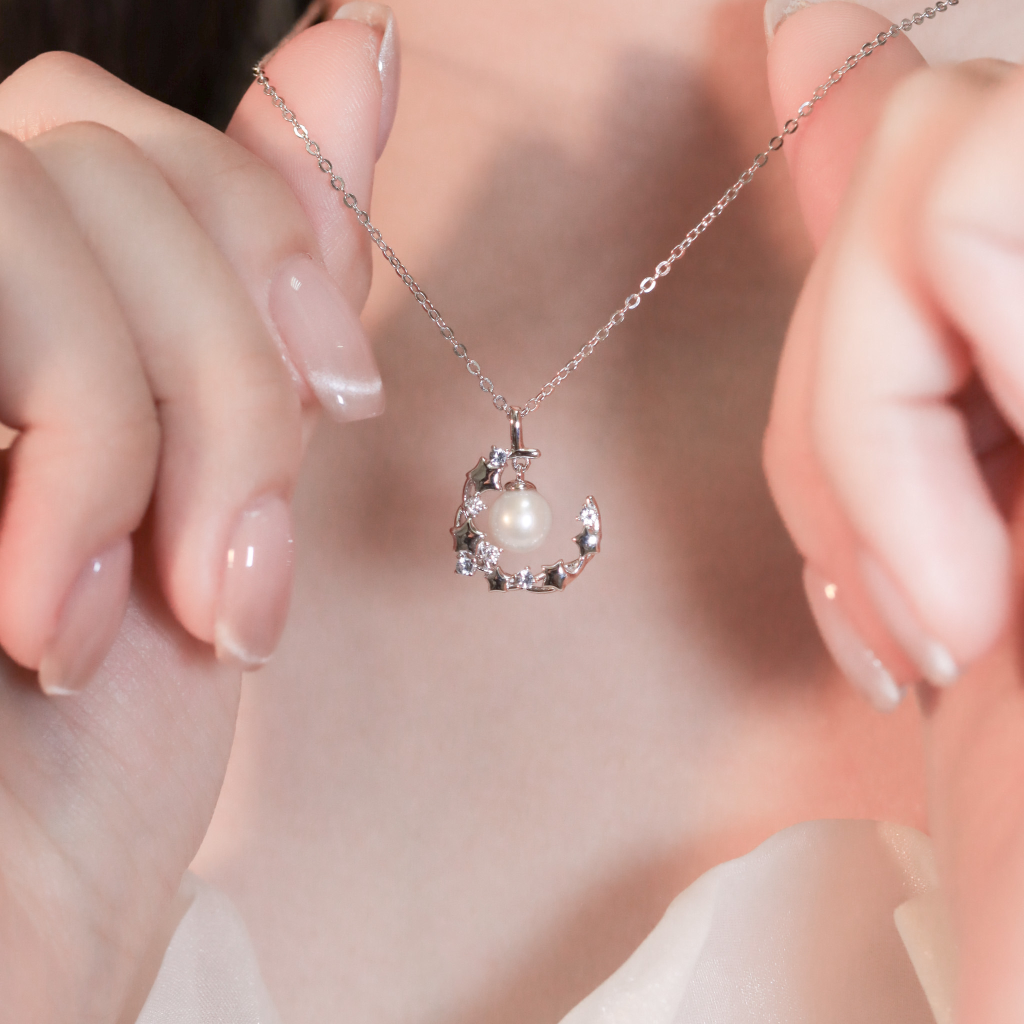 | 925純銀・白金・珍珠 | 沁藍星繞項鍊 | NE1246 |