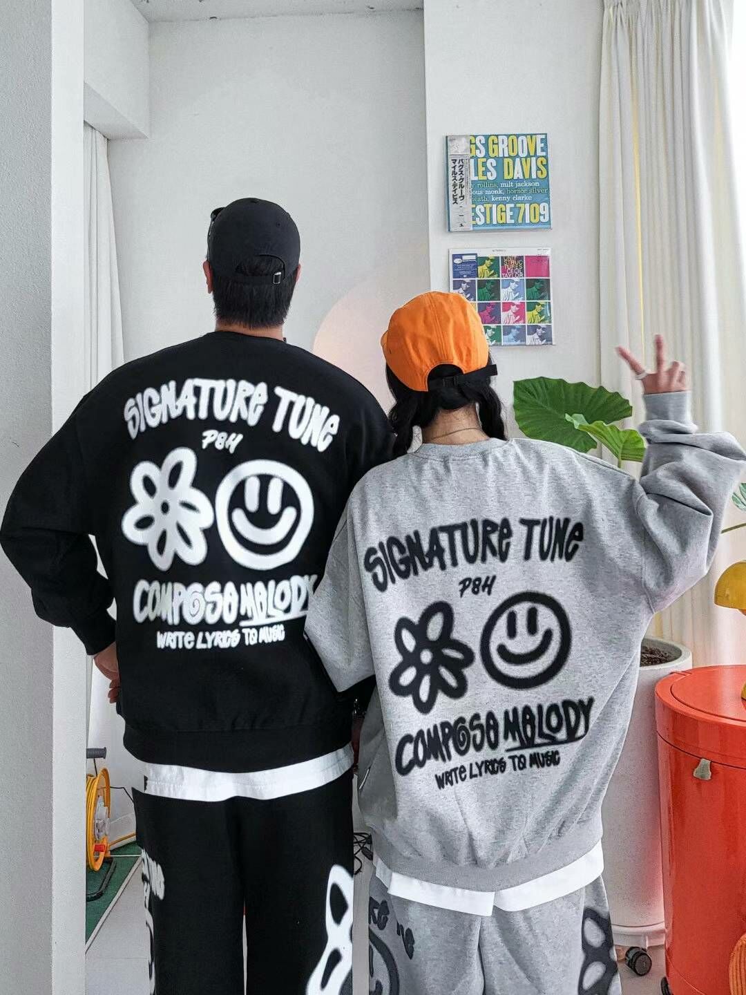 情侶款 手繪塗鴉大學衛衣(上衣）
