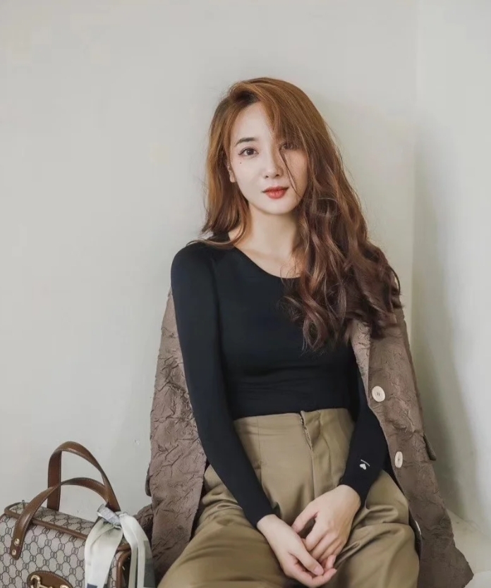 #現貨 KEEXUENNL 珂宣尼 溫變全能發熱衣 合身