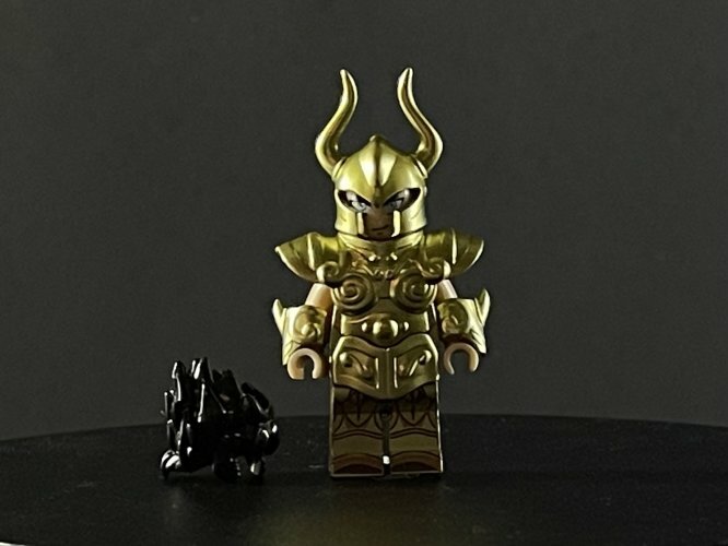 Custom minifig: 黃金聖鬥士 雙子座 / 摩羯座 / 蠍子座 (自選)