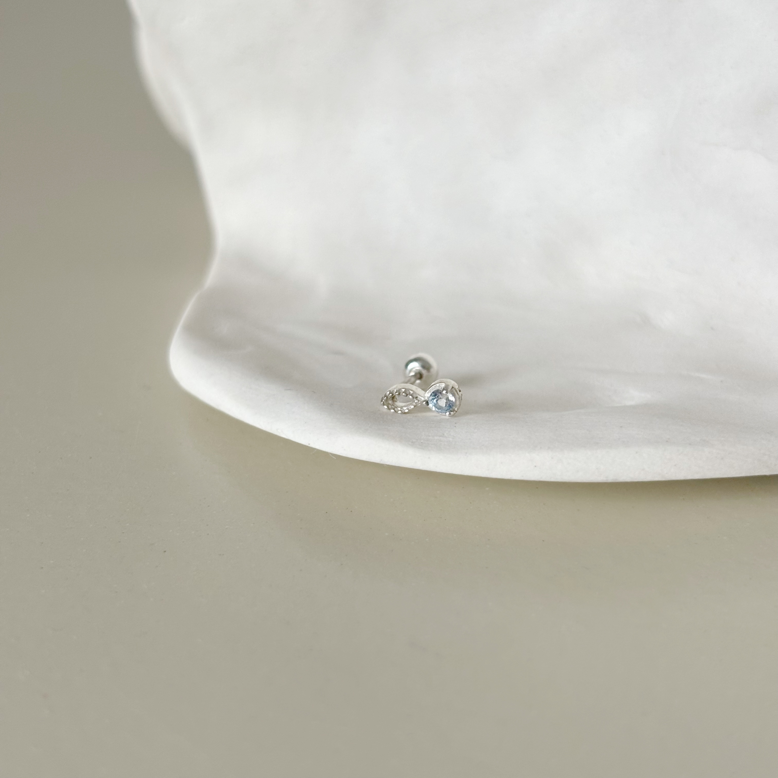 眼型小三爪托帕轉珠耳環