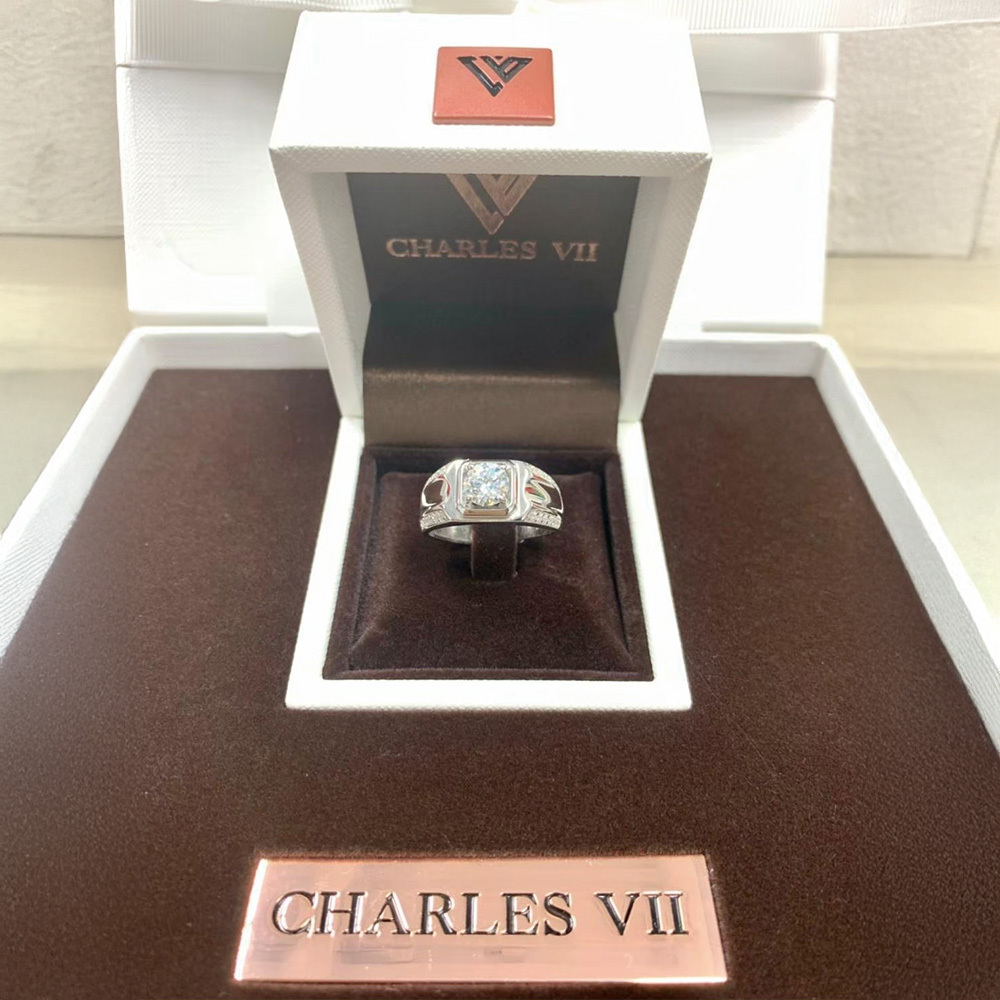 【CHARLES VII 查爾七世系列】CR7-H1 一克拉 莫桑 真鑽 男戒 雅典衛城