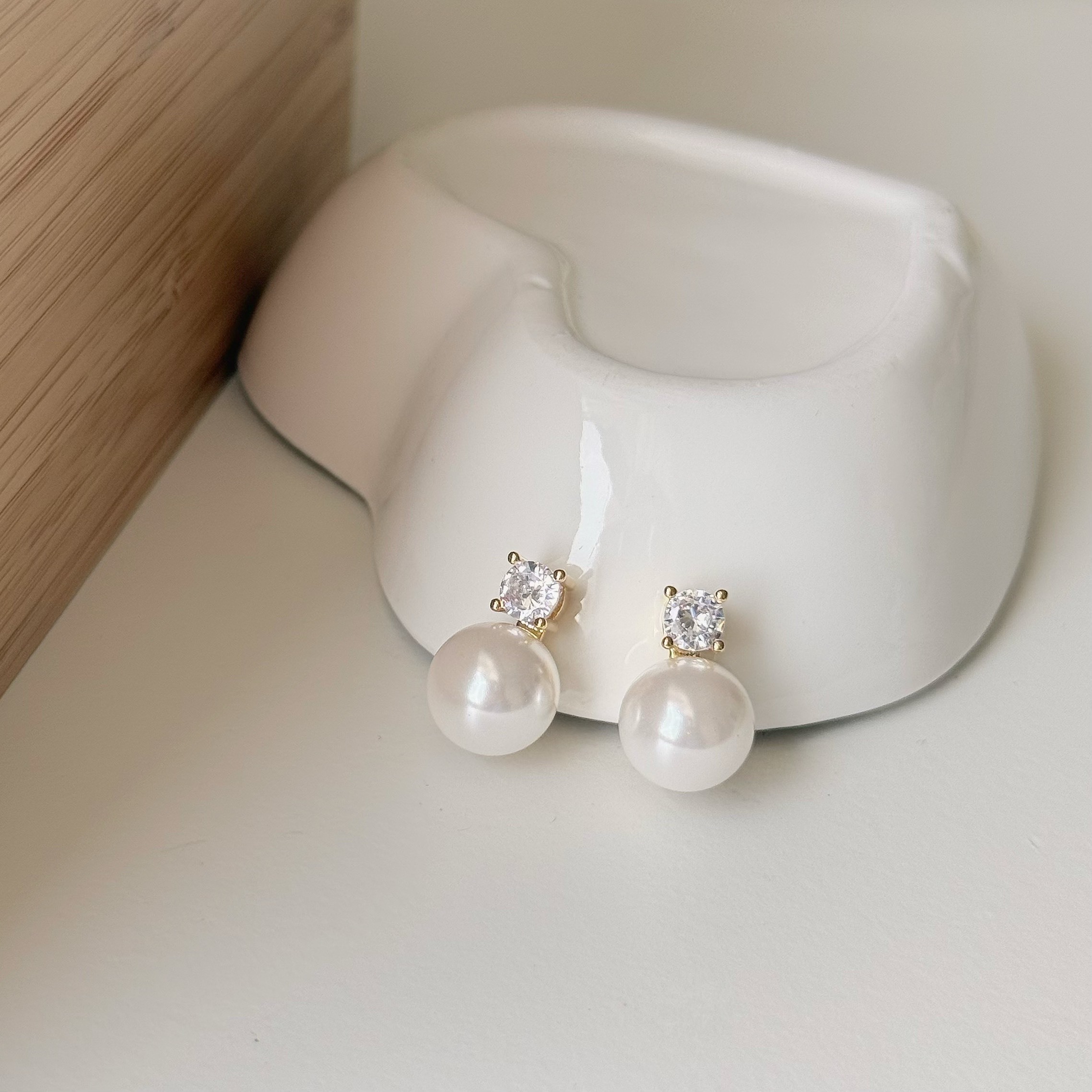 A24單鑽珍珠耳夾