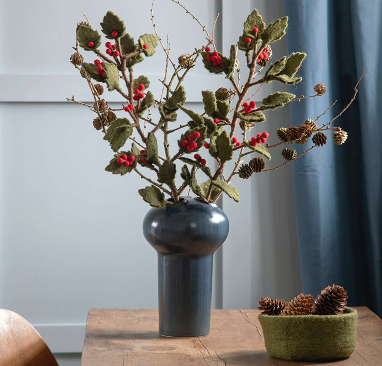 氈製羊毛花冬青漿果樹枝