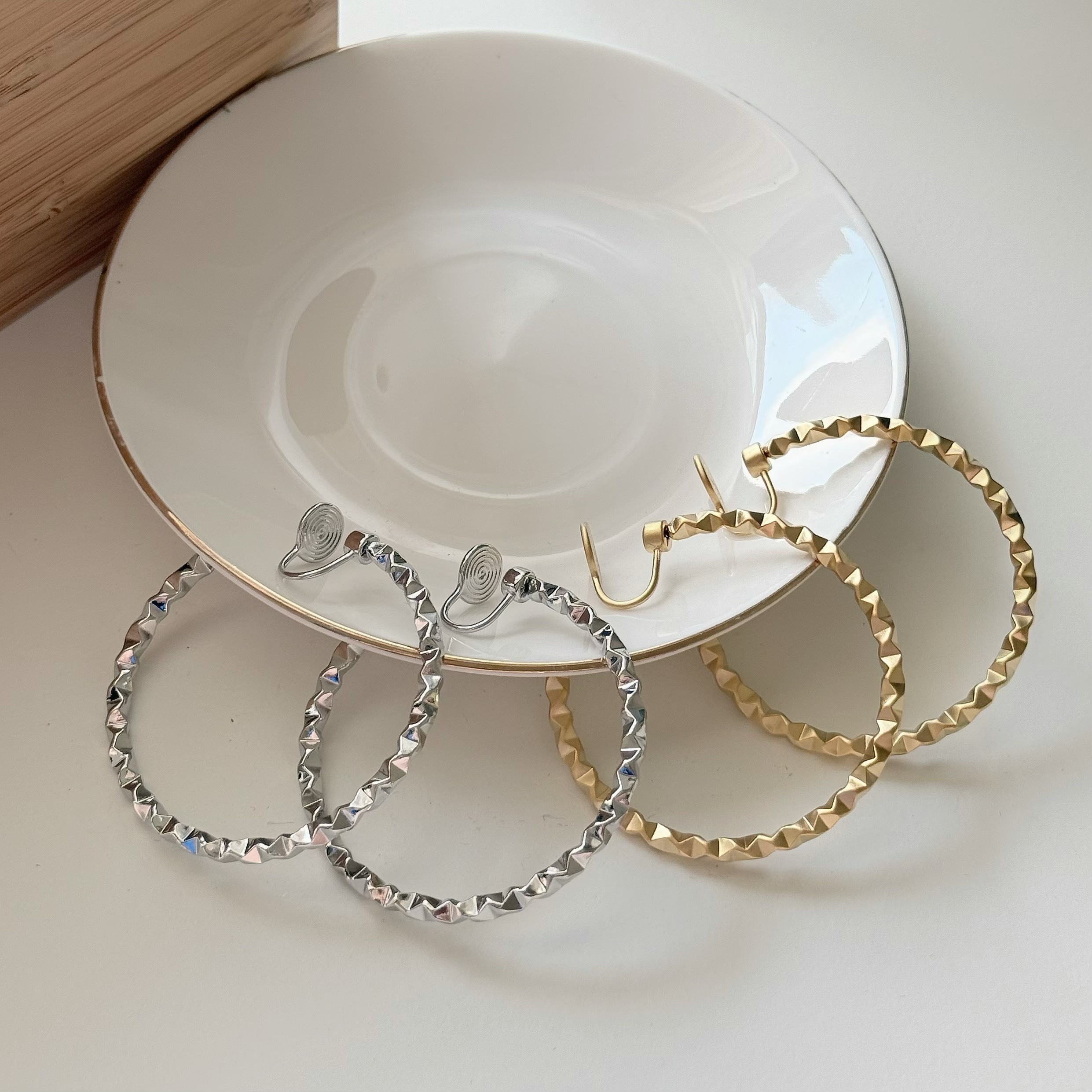 切割邊圈圈耳夾